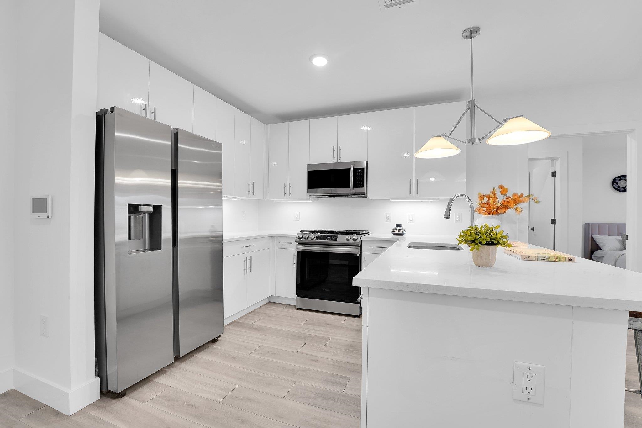 117 West 2nd St #202, Bayonne, New Jersey image 2