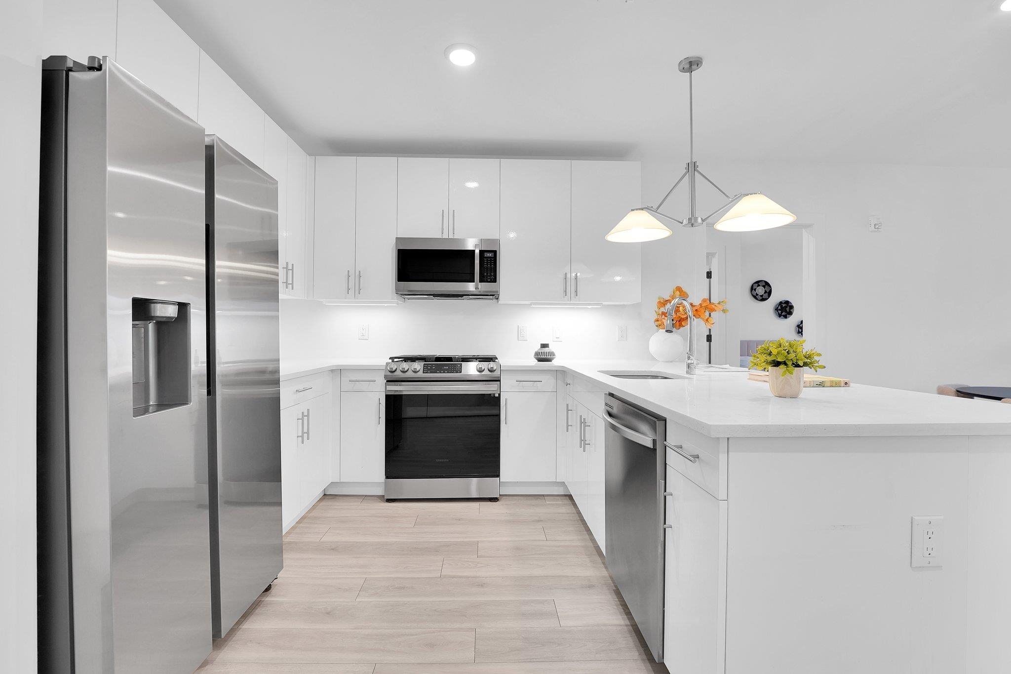 117 West 2nd St #202, Bayonne, New Jersey image 1