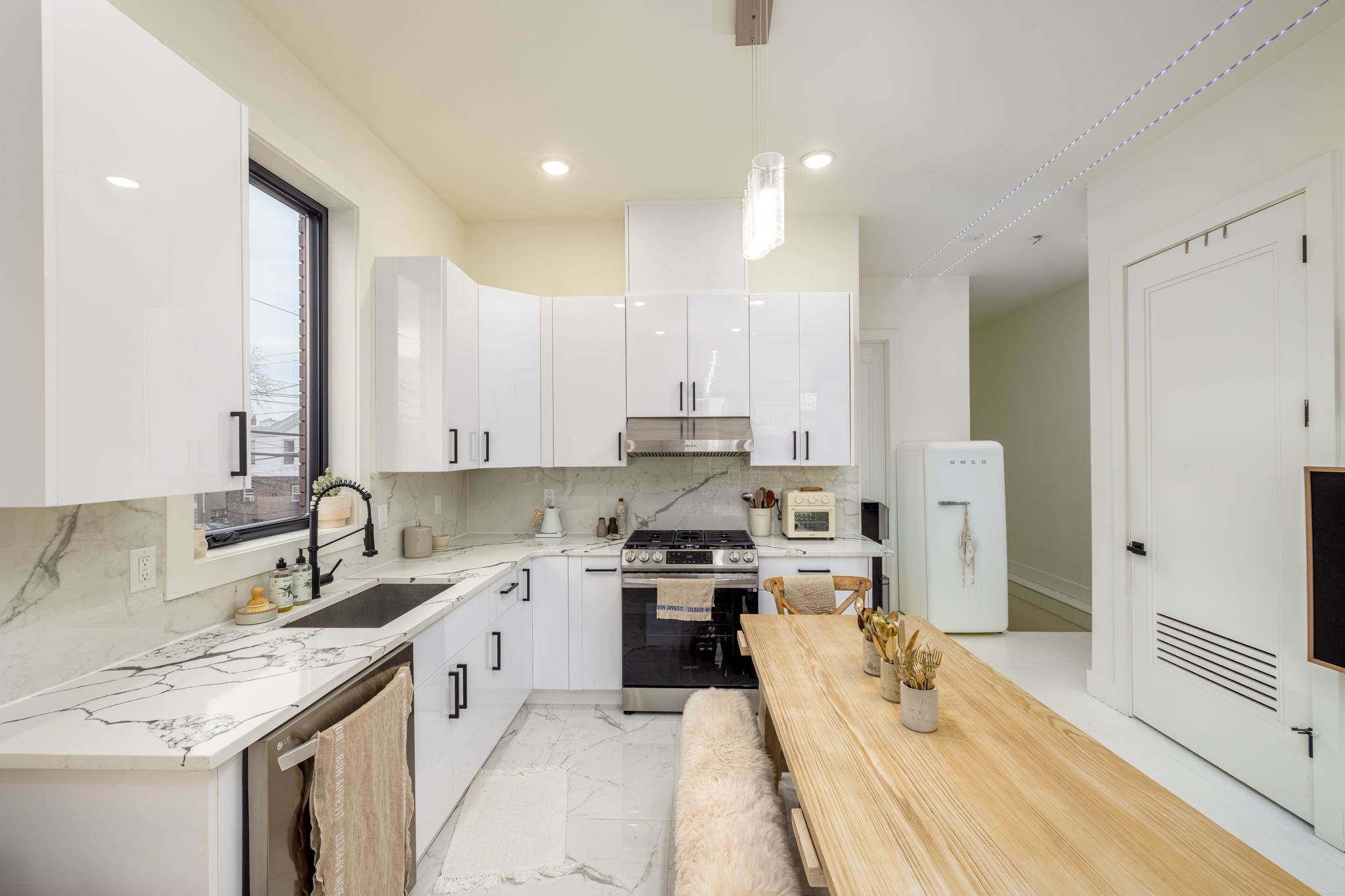 89 Lincoln St #2, Jersey City, New Jersey image 5
