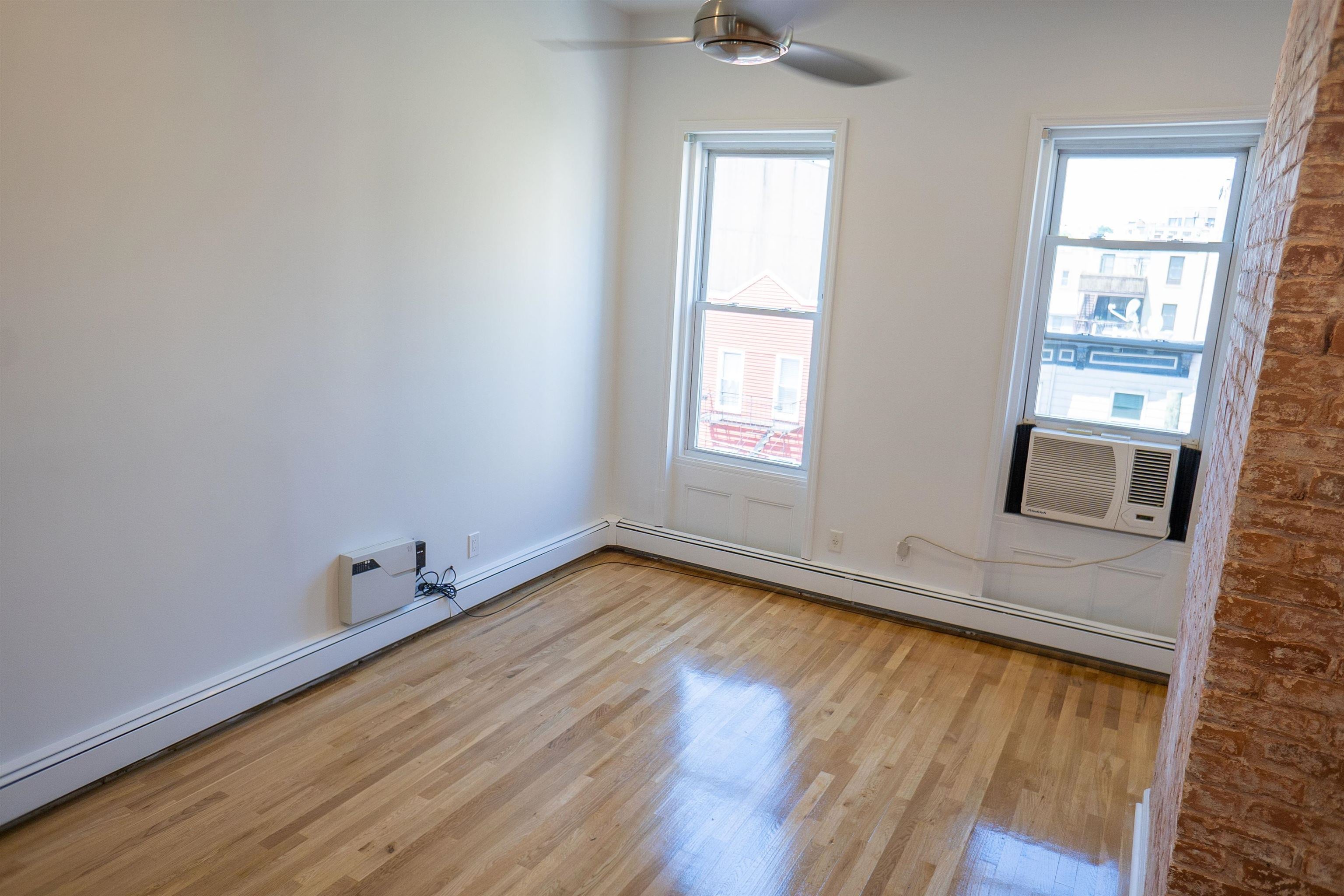 211 ADAMS ST 7