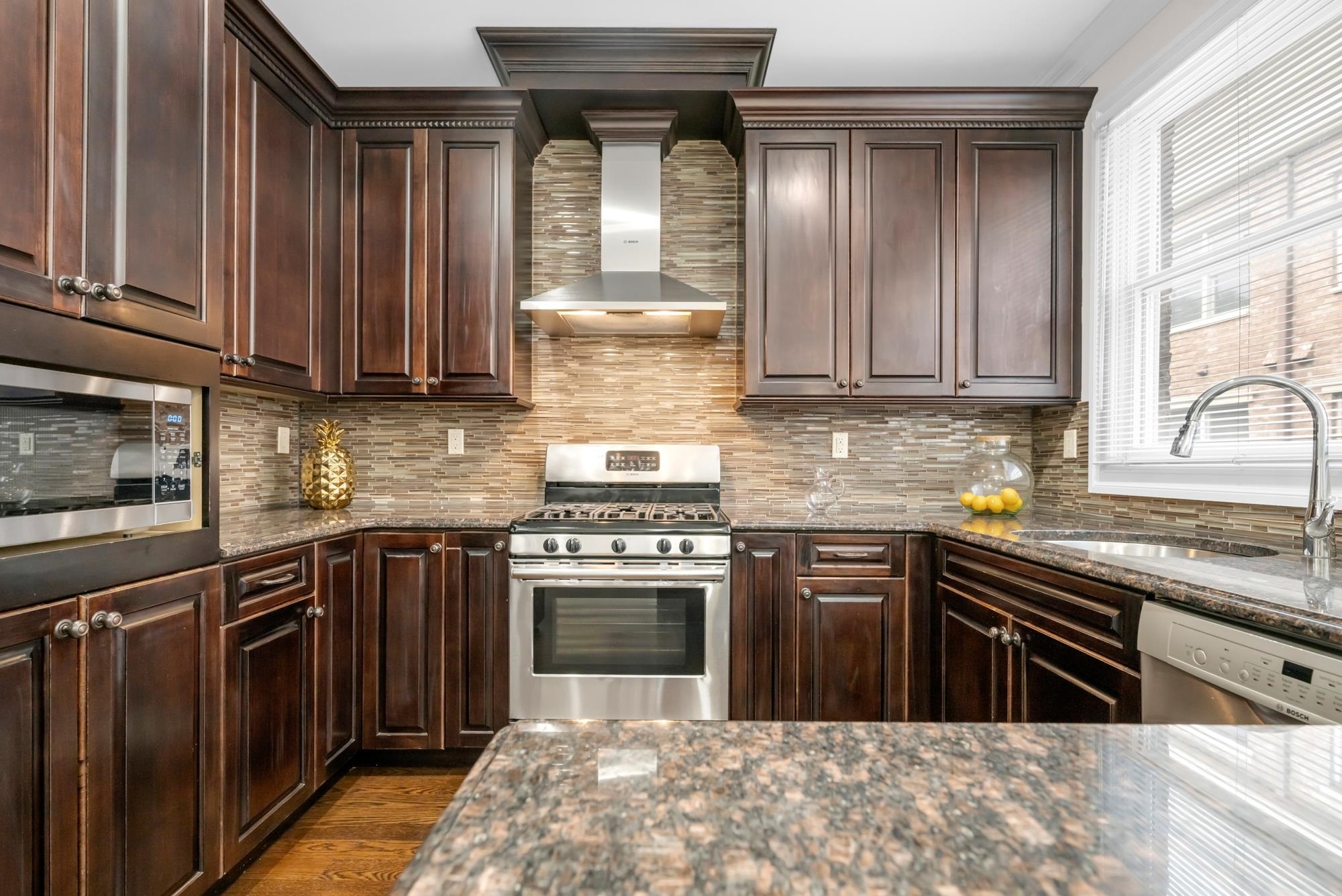2175 Edwin Ave, Fort Lee, New Jersey image 11
