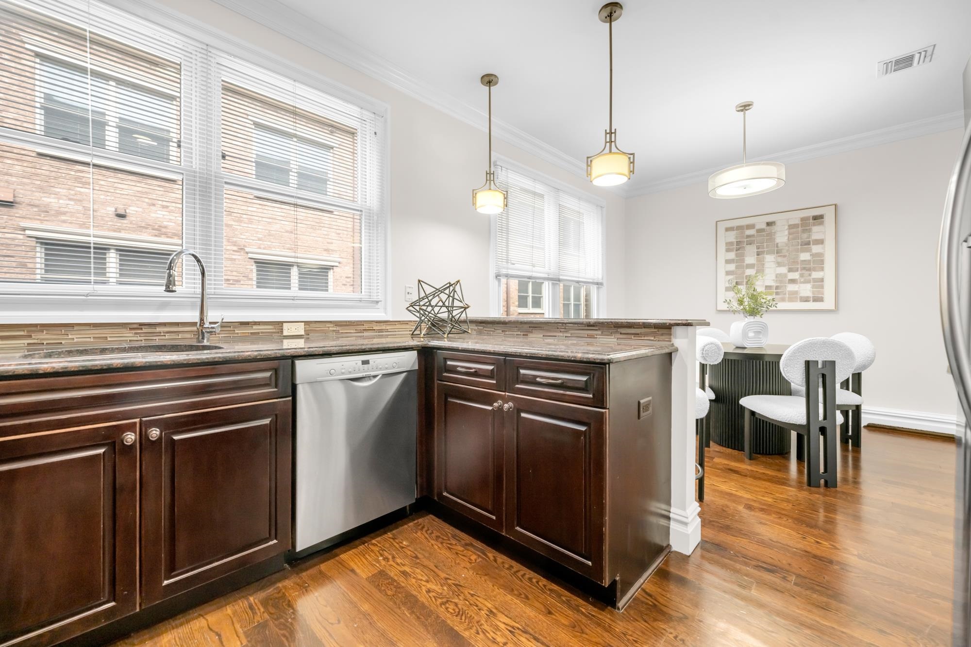 2175 Edwin Ave, Fort Lee, New Jersey image 13