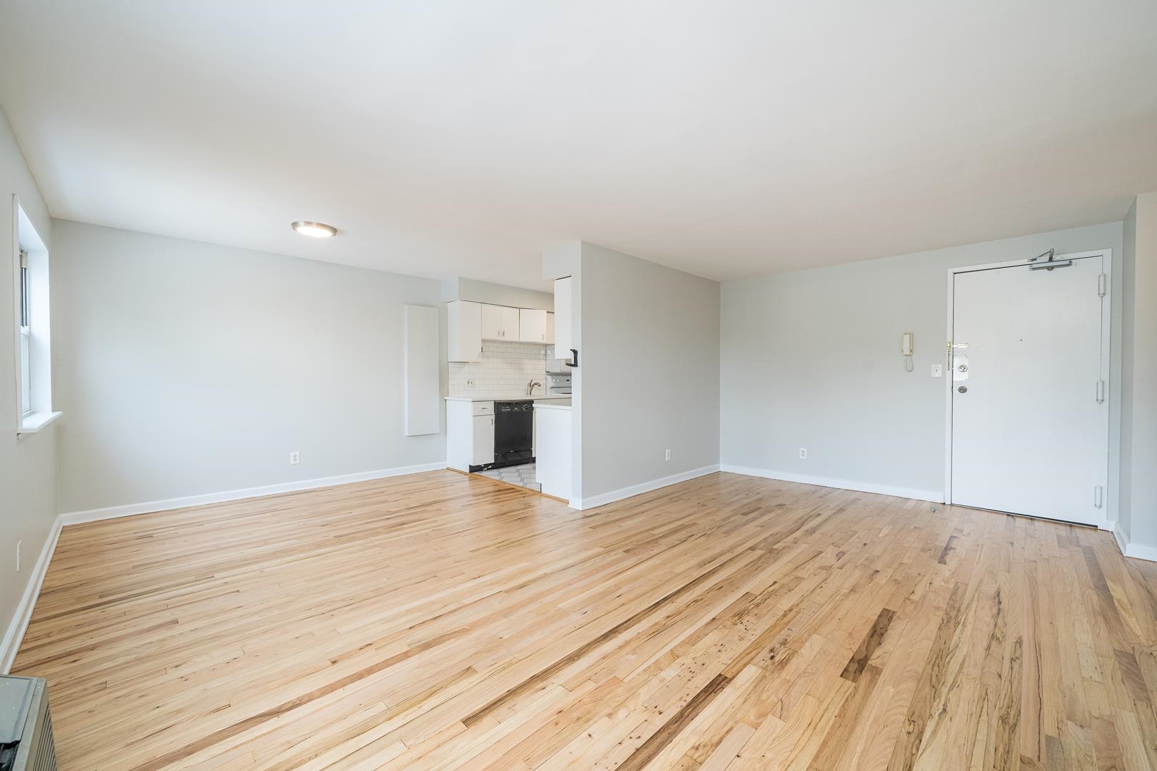 6713 Polk St #4, Guttenberg, New Jersey image 2