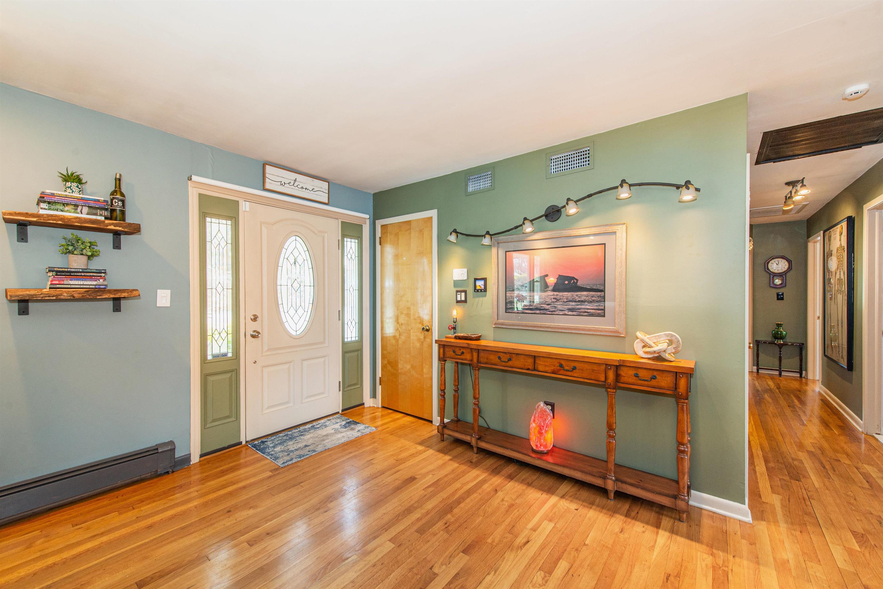 104 Lionshead Dr West