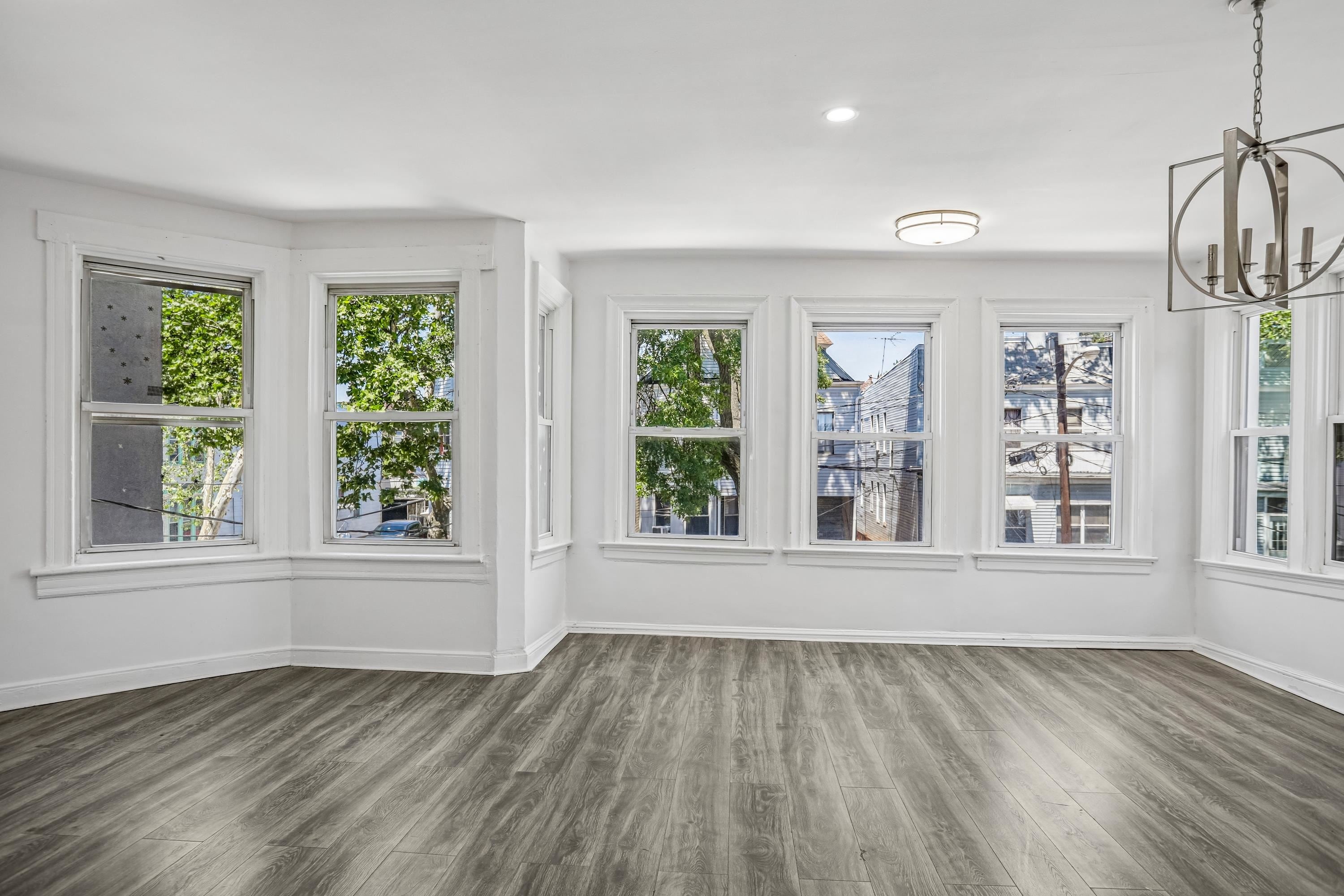 26 OLEAN AVE