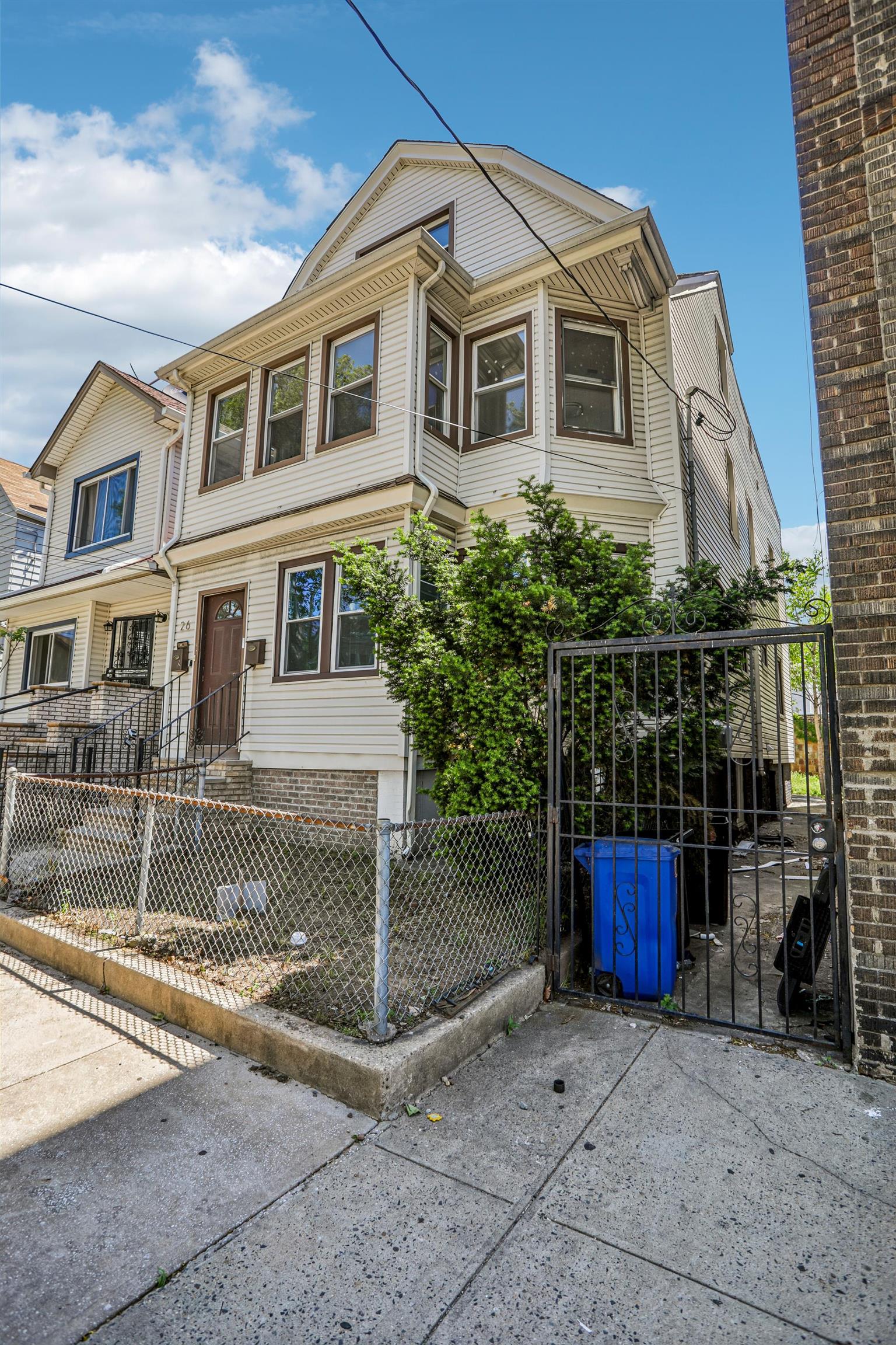 26 OLEAN AVE