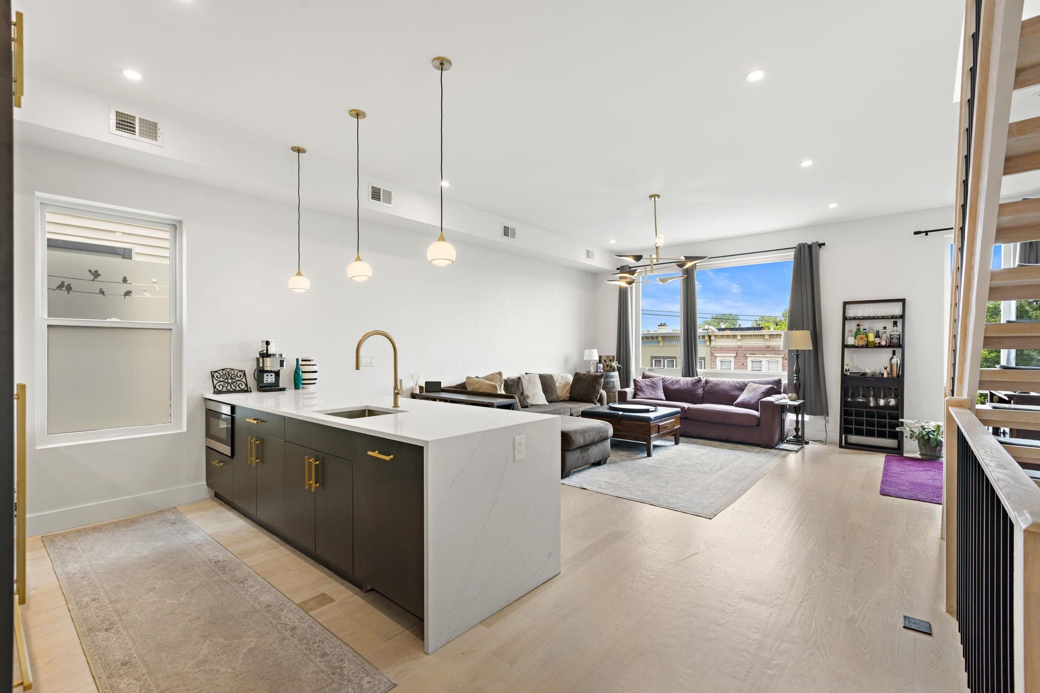 177 Pine St #2, Jersey City, New Jersey image 3