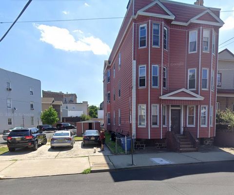 Multifamily For Sale - 54 Montrose Ave<br/> Jersey City, NJ 07307