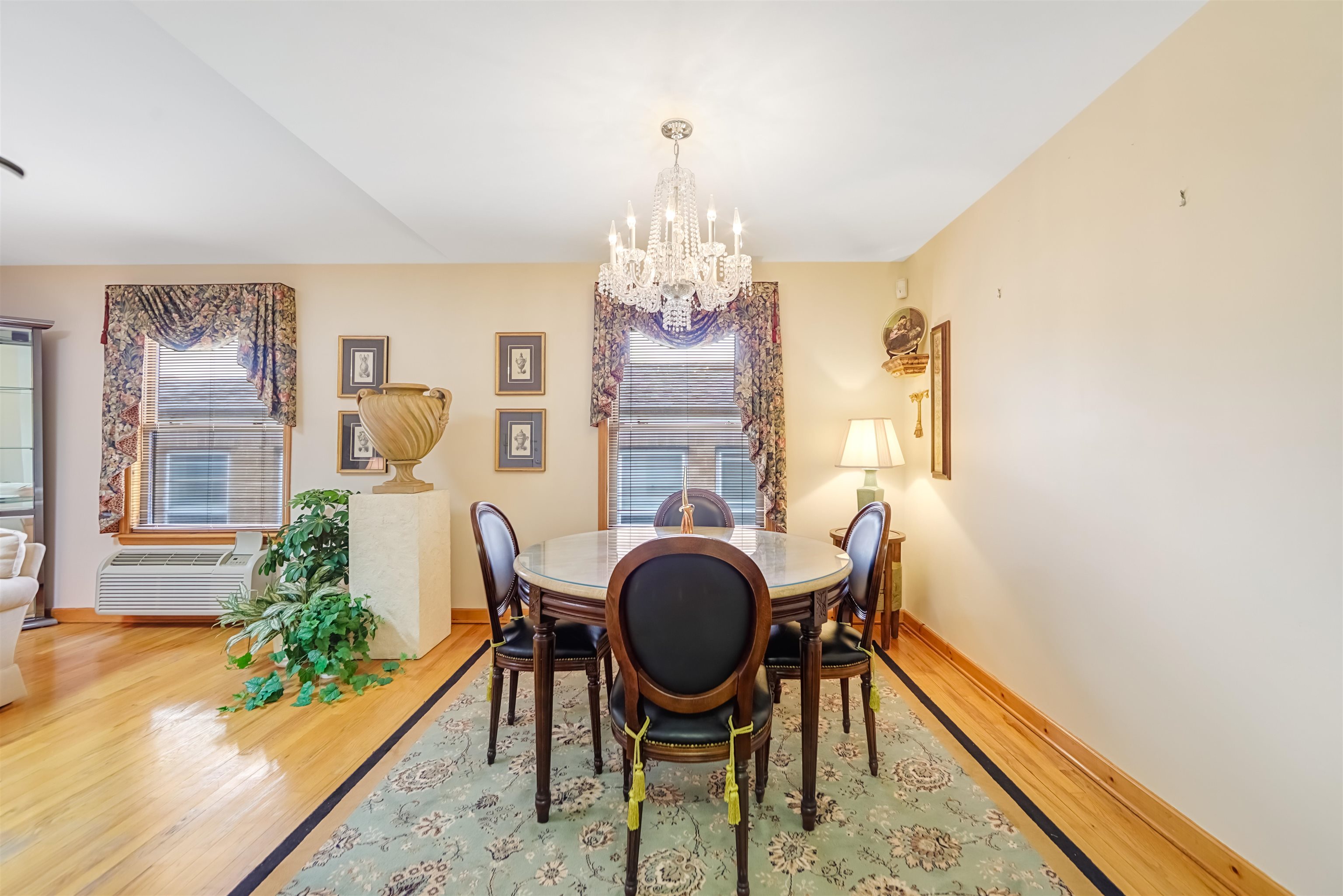 416 68th St #12, Guttenberg, New Jersey image 4