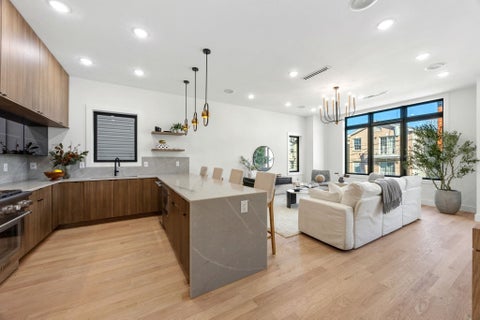 Condo For Sale - 33 Graham St #1<br/> Jersey City, NJ 07307