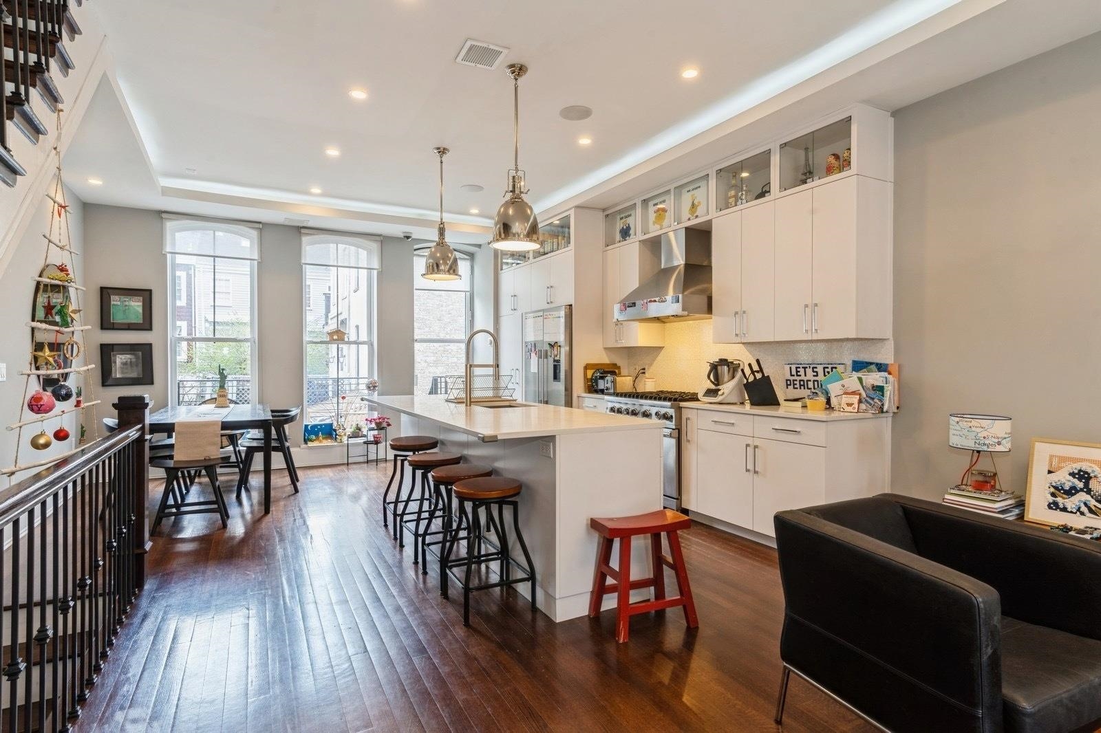 225 8th St, Jersey City, New Jersey image 2