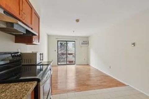 114 WILLOW AVE E Hoboken NJ 07030