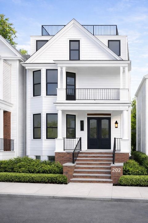 Condo For Sale - 202 Fairview Ave #2<br/> Hudson County, Jersey City, NJ 07304