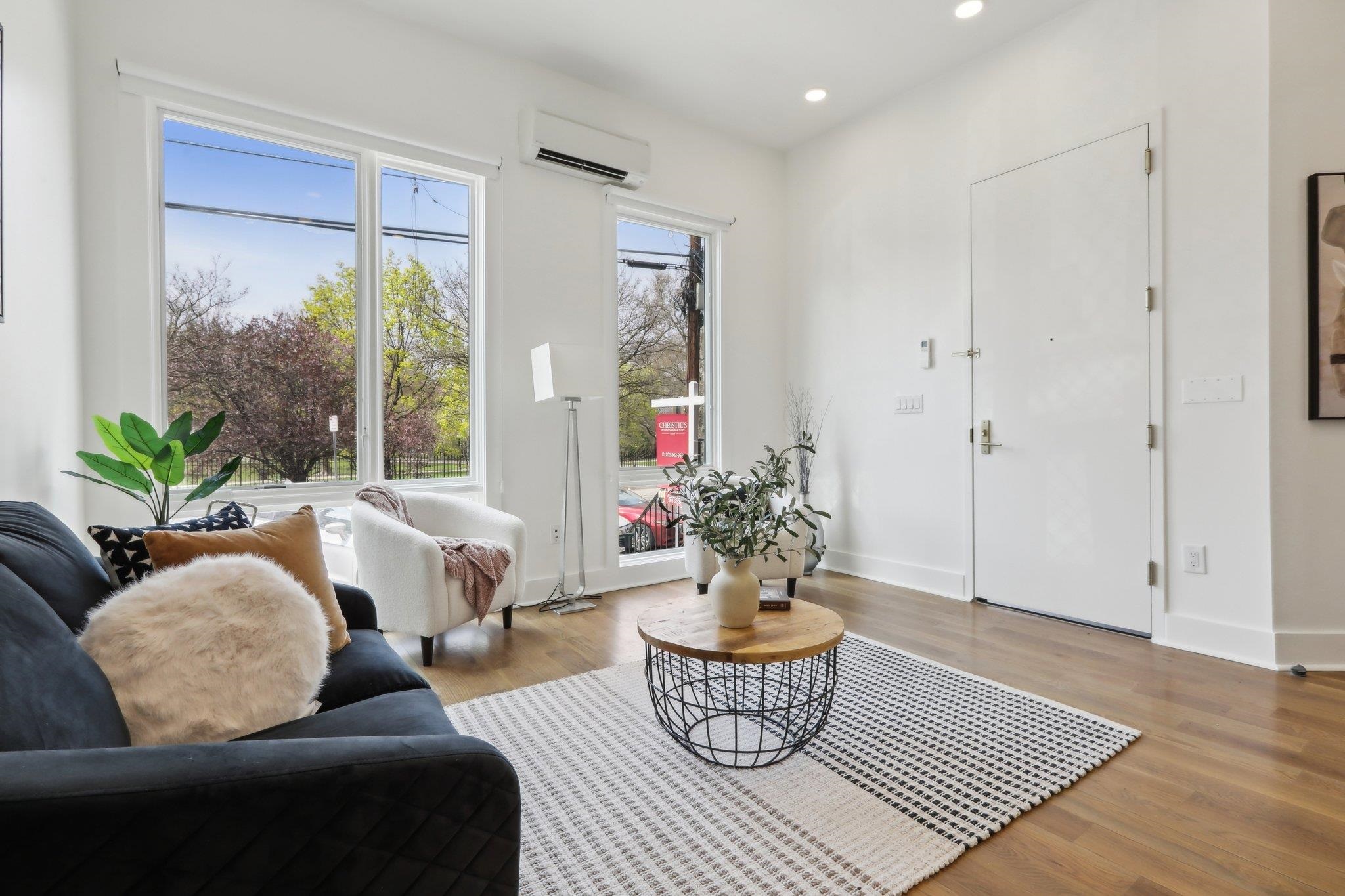 250 Van Horne St #2, Jersey City, New Jersey image 3
