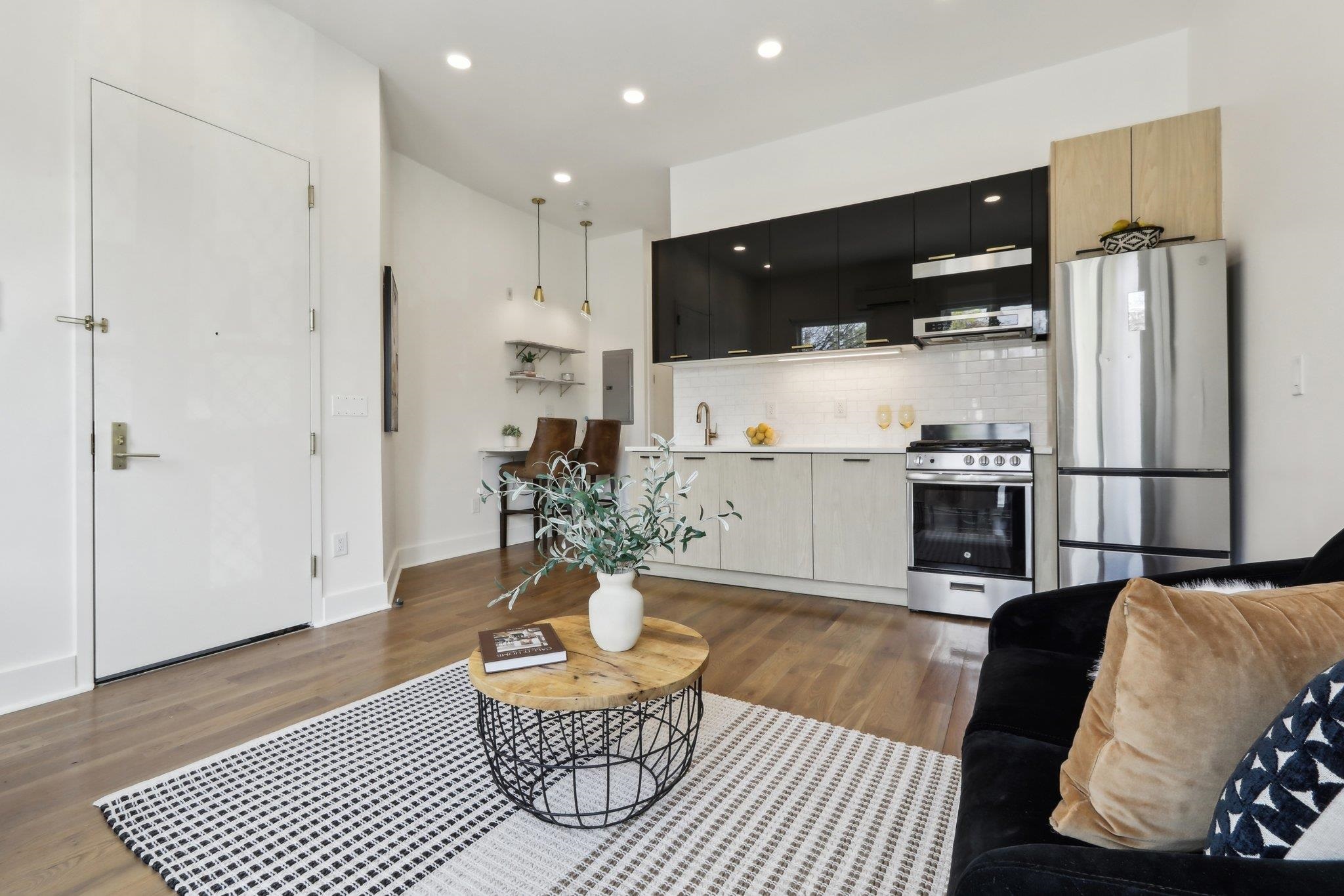 250 Van Horne St #2, Jersey City, New Jersey image 4