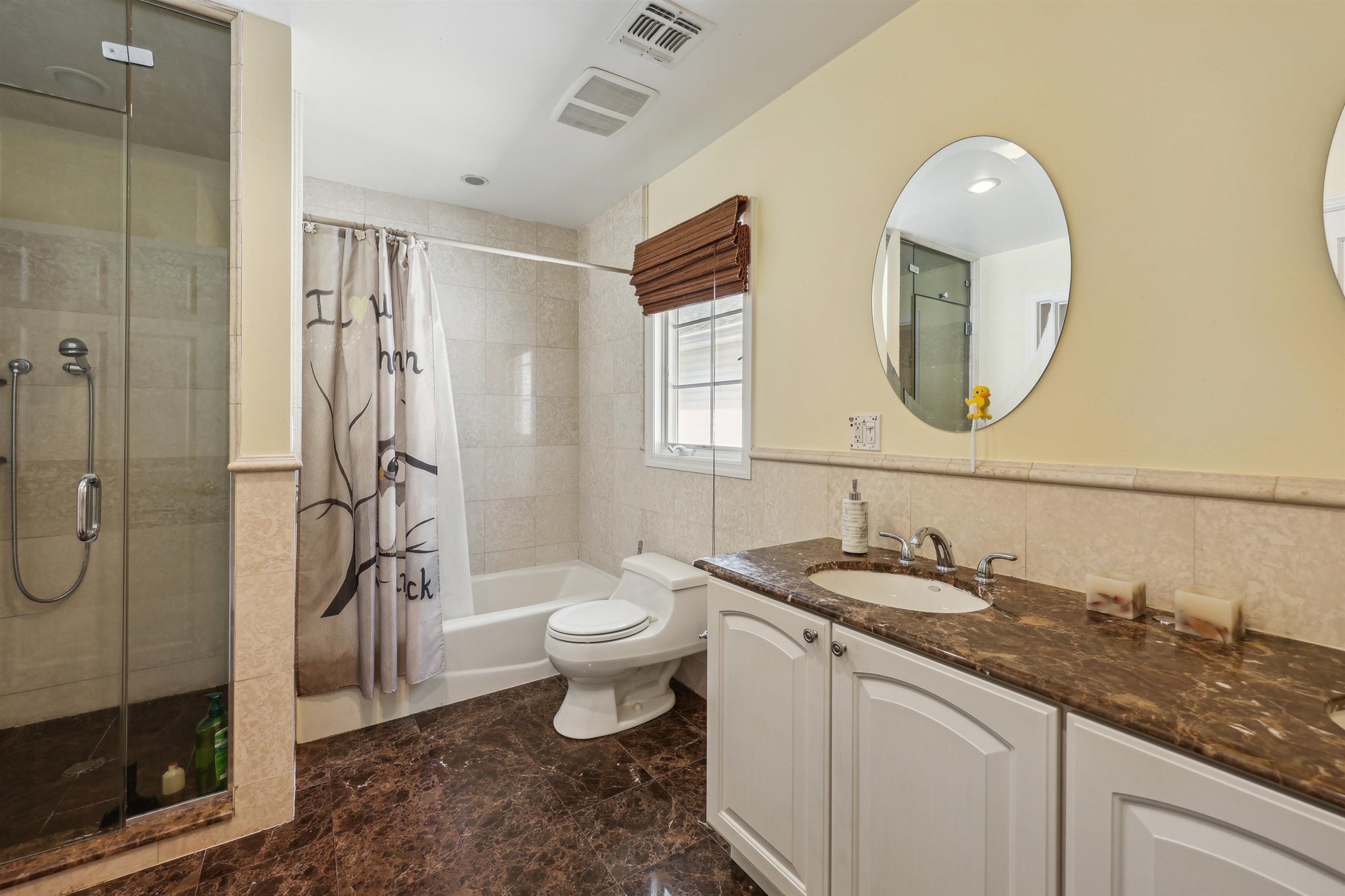 690 Golden Ave, Secaucus, New Jersey image 12