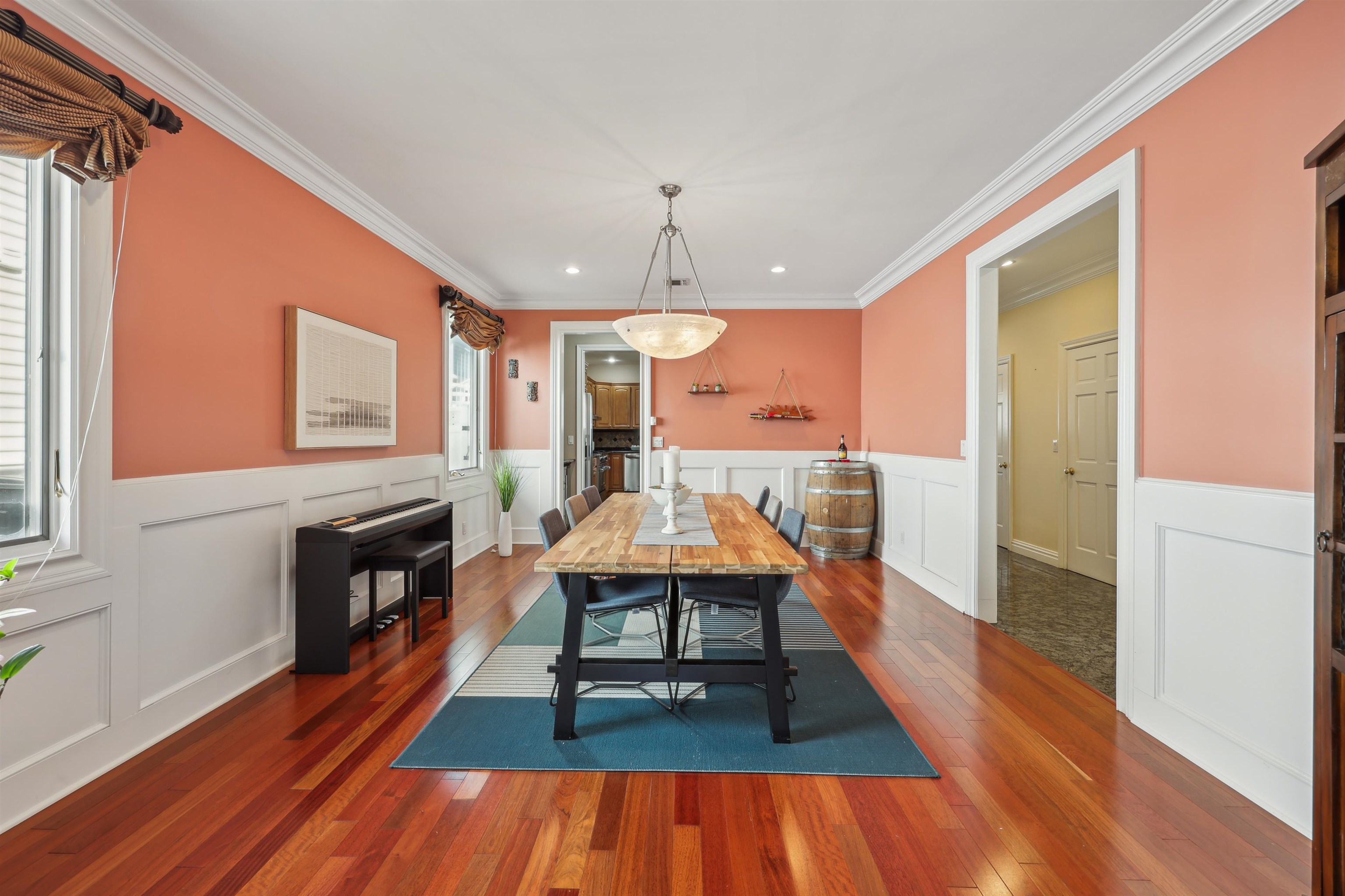 690 Golden Ave, Secaucus, New Jersey image 4