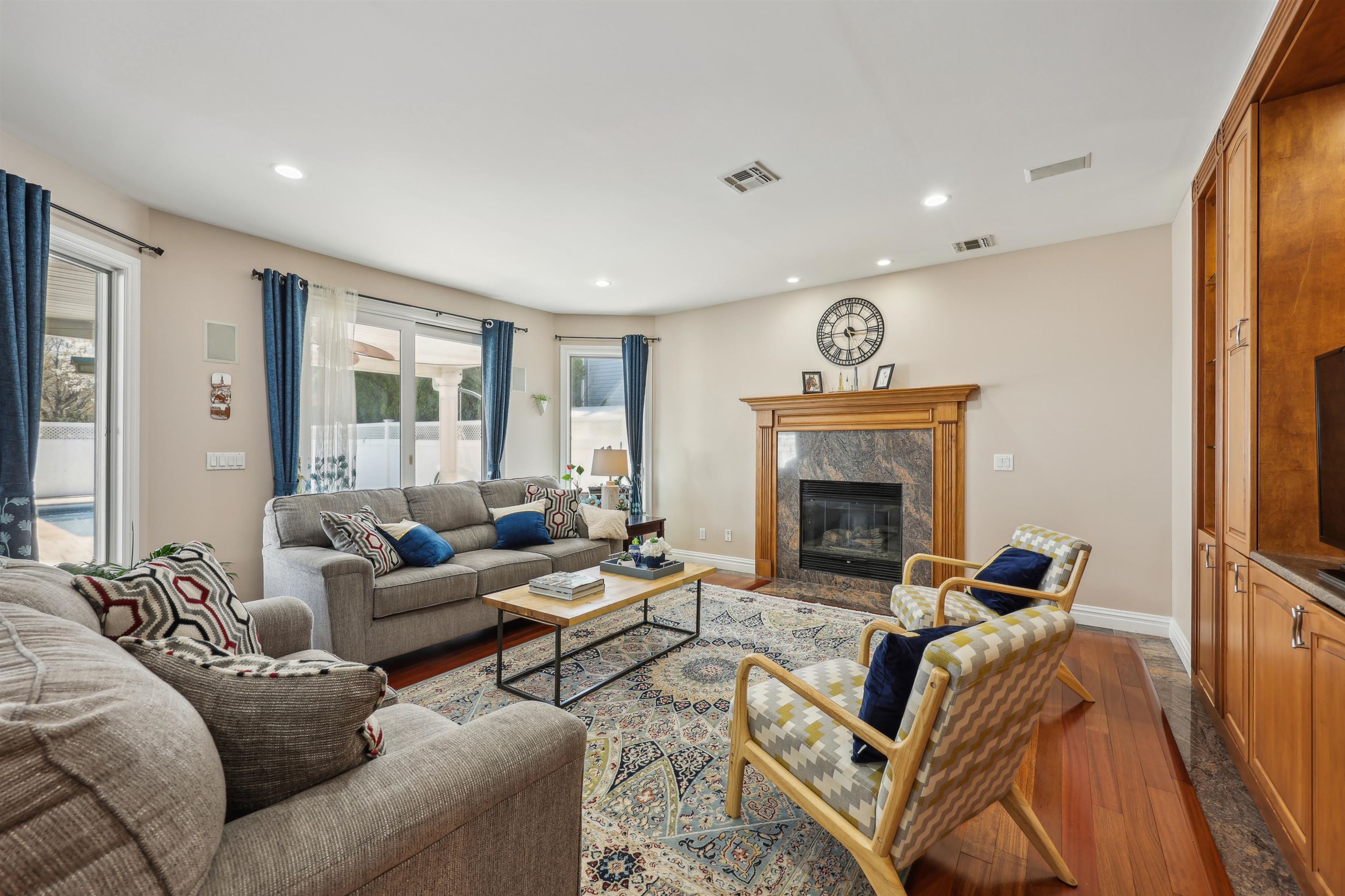 690 Golden Ave, Secaucus, New Jersey image 6