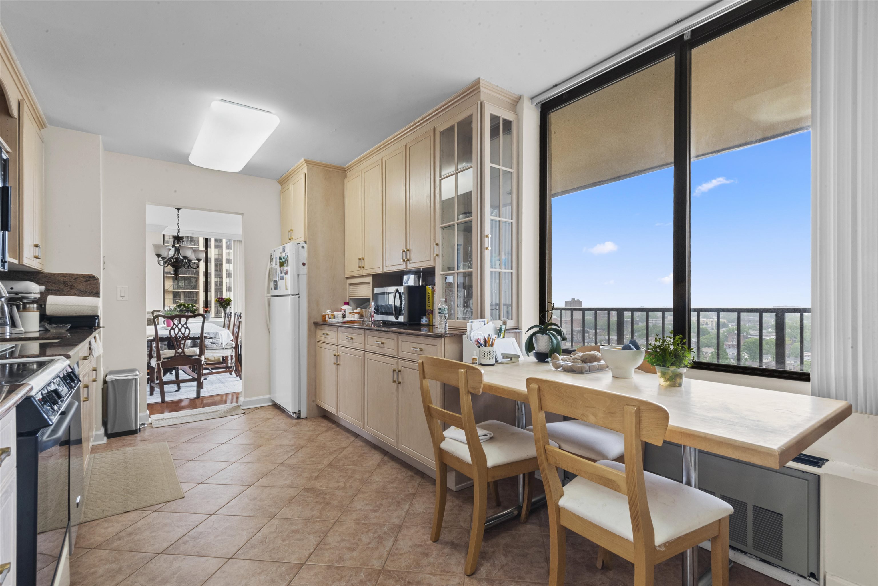 300 Winston Dr #1817, Cliffside Park, New Jersey image 15