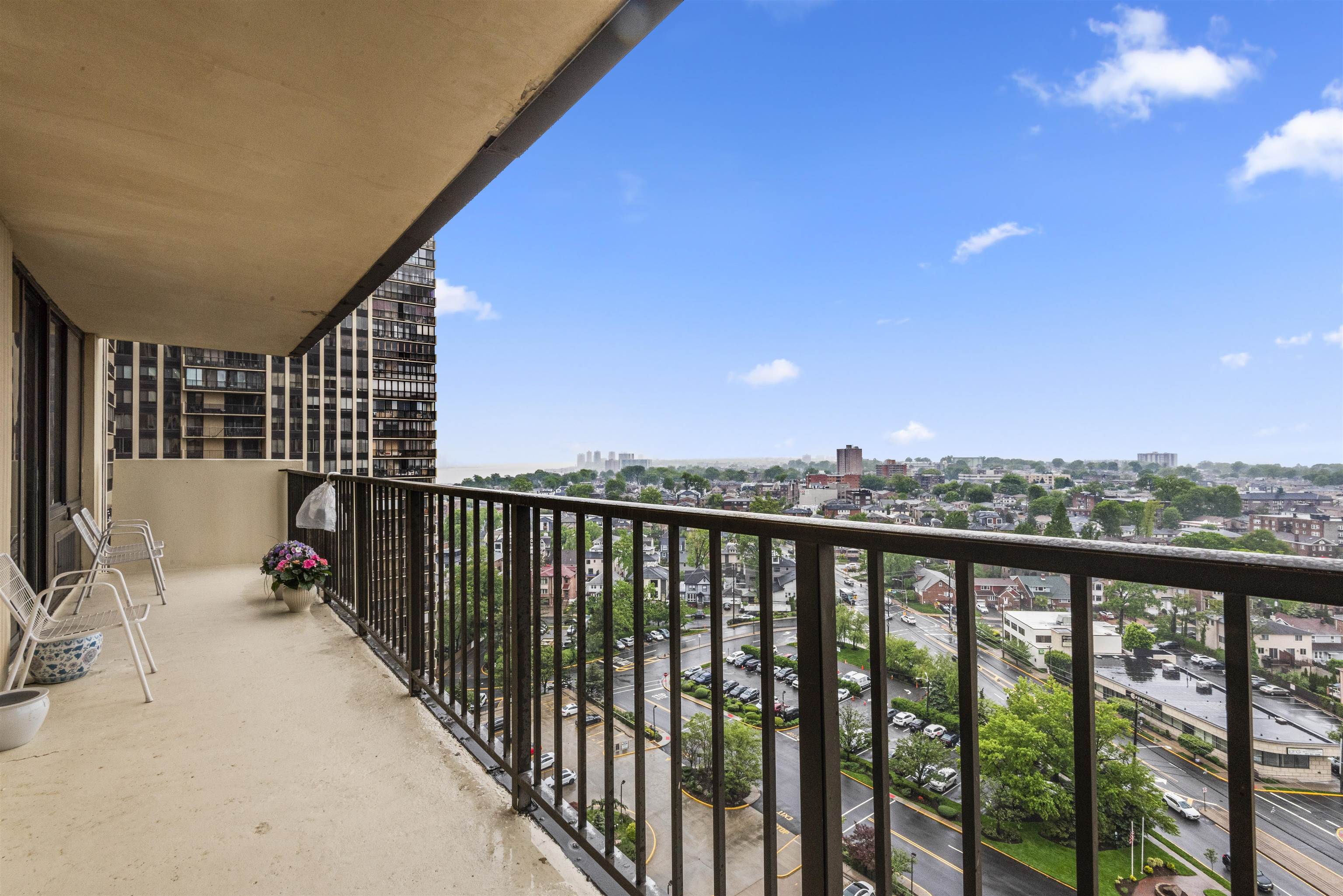 300 Winston Dr #1817, Cliffside Park, New Jersey image 9