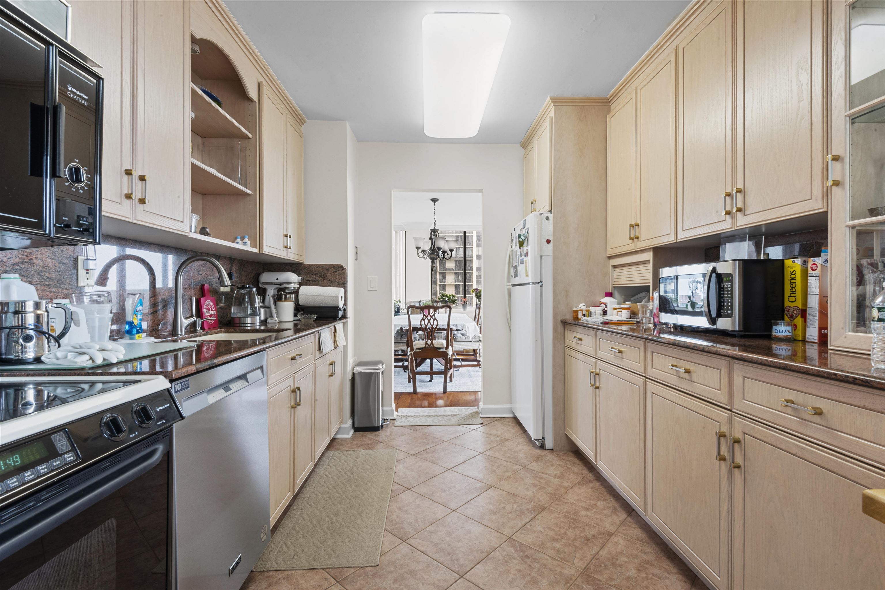 300 Winston Dr #1817, Cliffside Park, New Jersey image 14