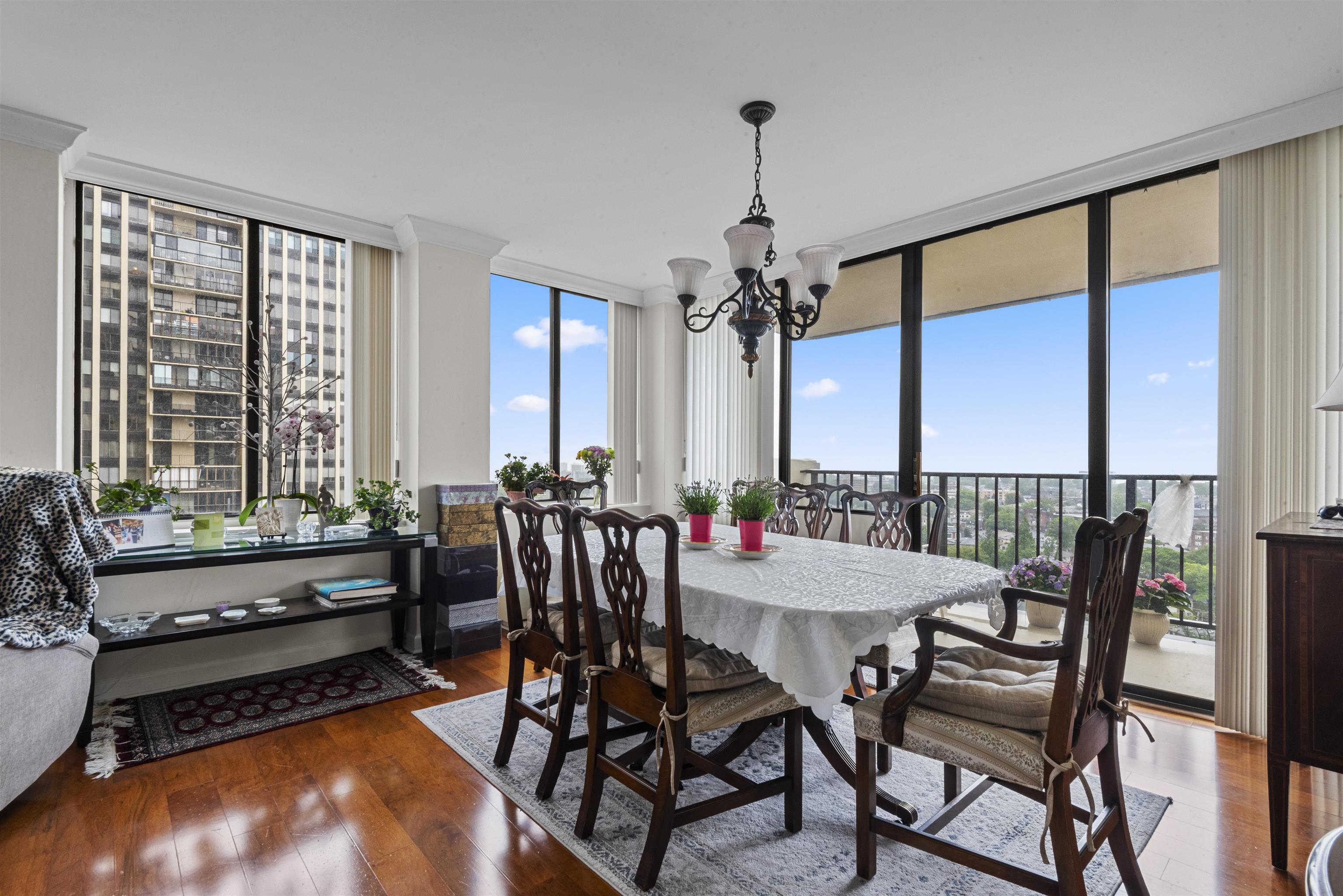 300 Winston Dr #1817, Cliffside Park, New Jersey image 4