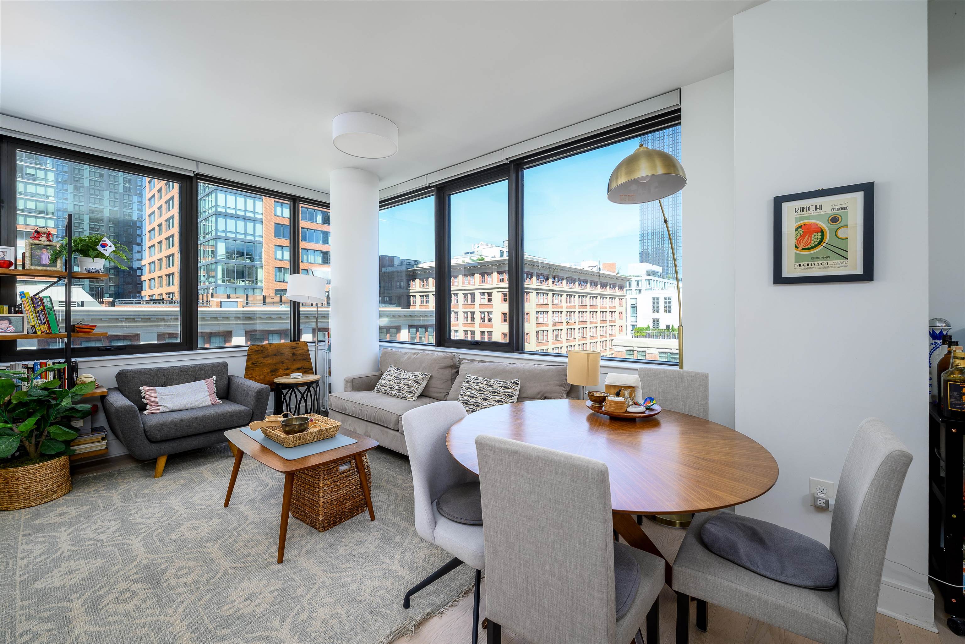 10 PROVOST ST 909