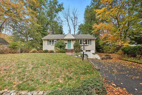 Homes For Sale - 10 2nd St<br/> Bergen County, Oakland, NJ 07436