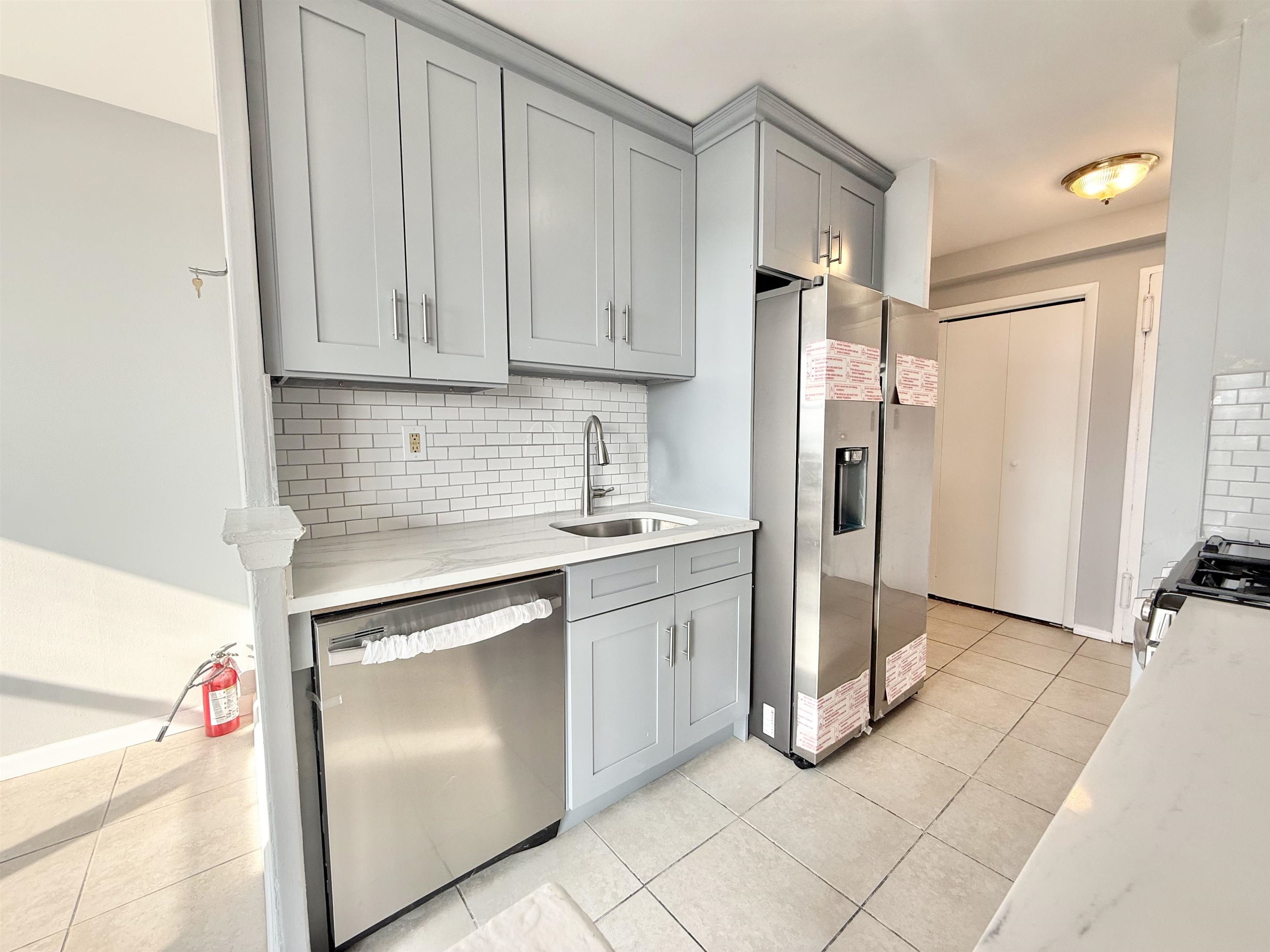 1225 Kennedy Blvd #5E, Bayonne, New Jersey image 4