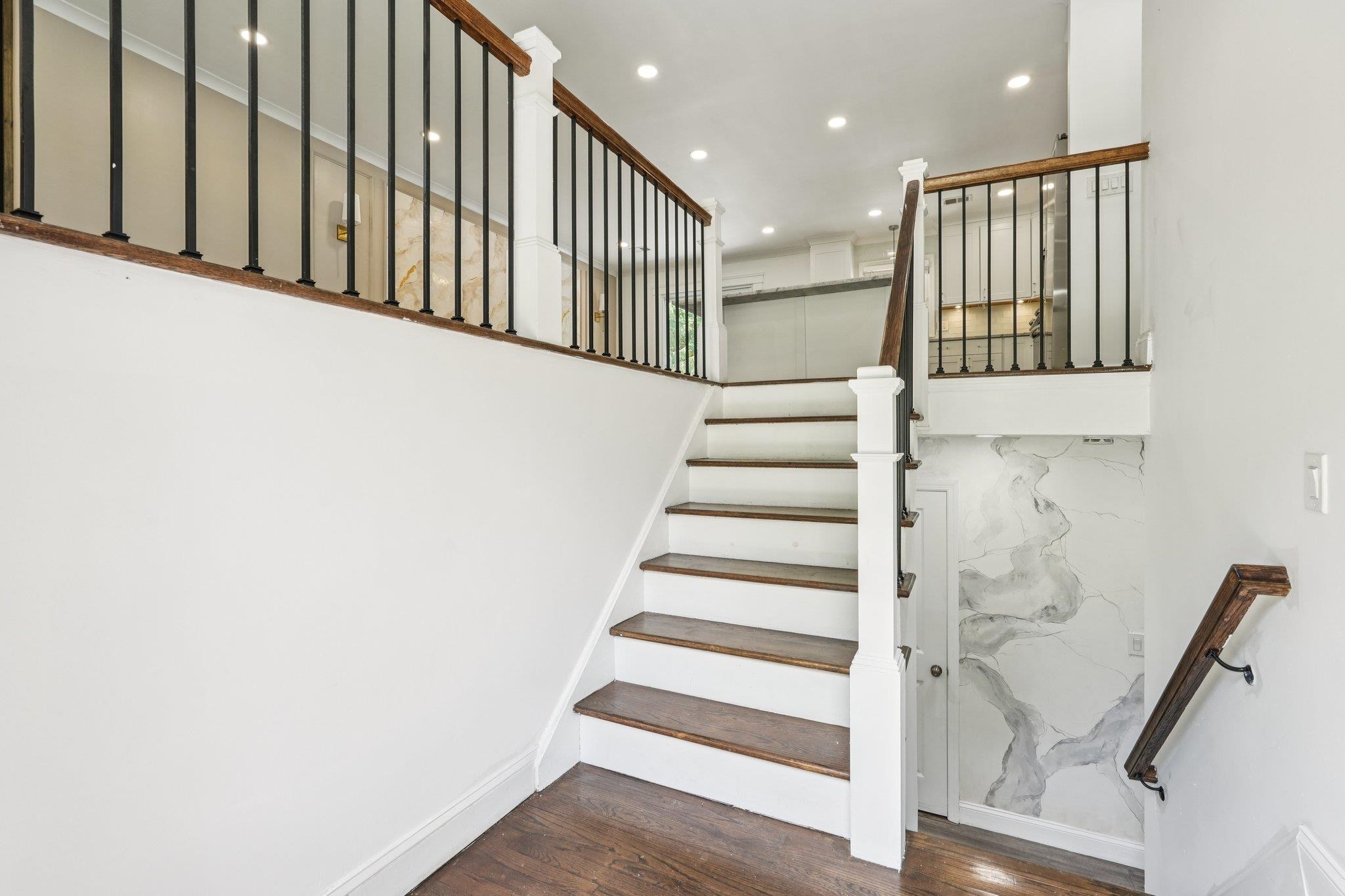 34 OKLAHOMA DR