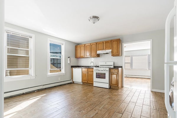 85 COTTAGE ST, BAYONNE, NJ 07002 - Image e55acc5dcb4cbc6e9363dd5014b1ec70/2221189278