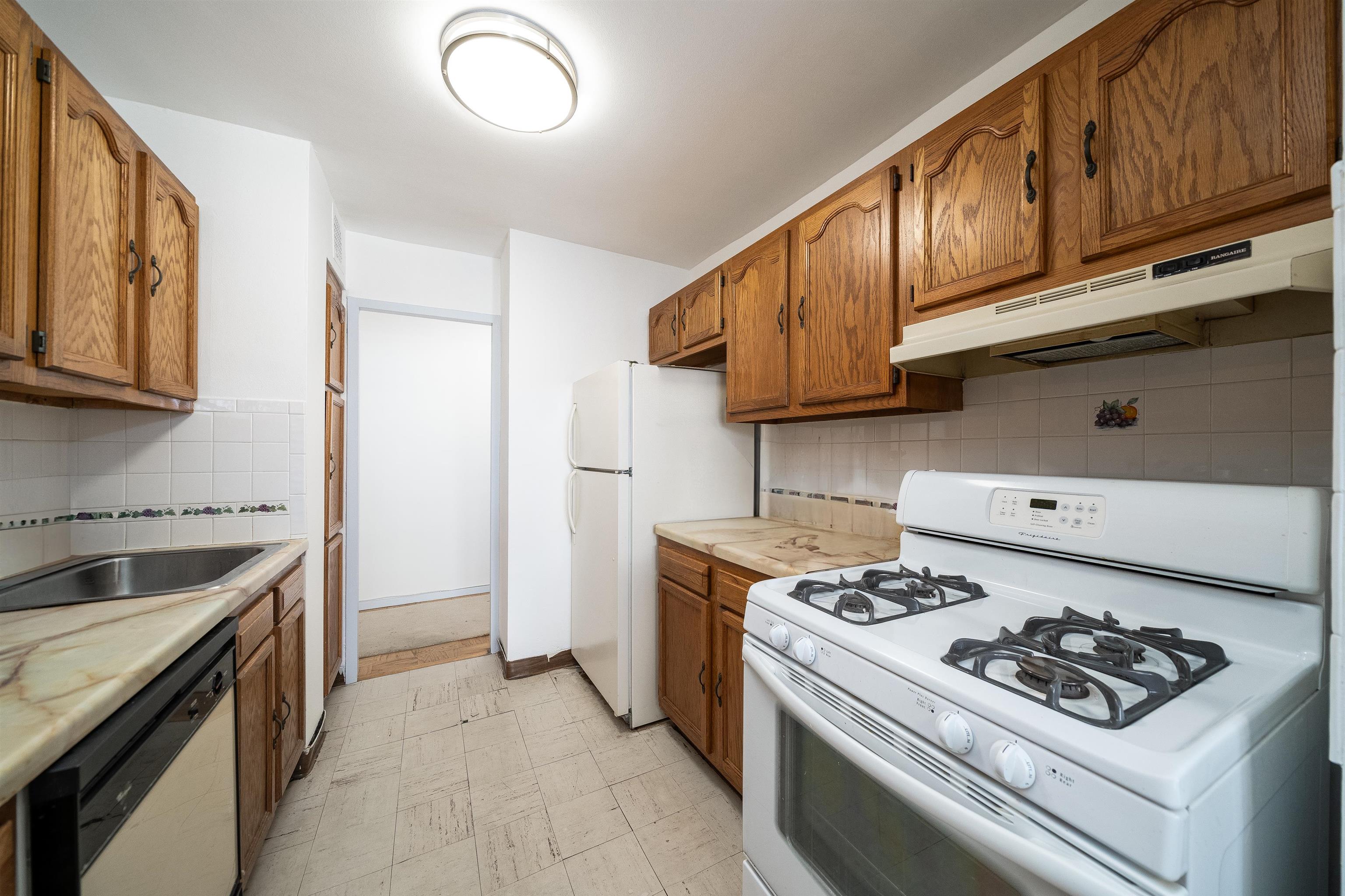 6040 Blvd East #6H, West New York, New Jersey image 12