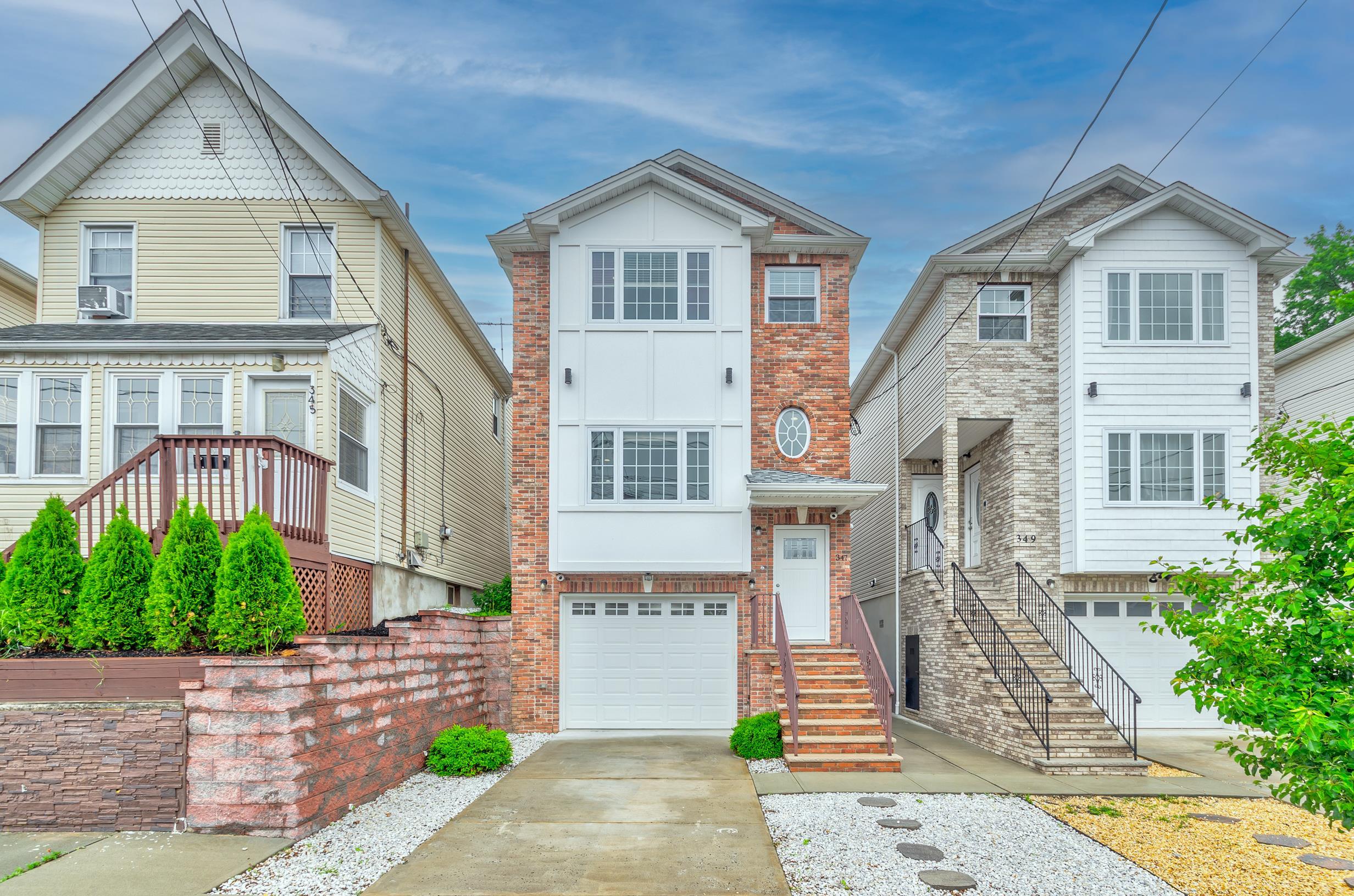 347 Forest St, Kearny, New Jersey image 1