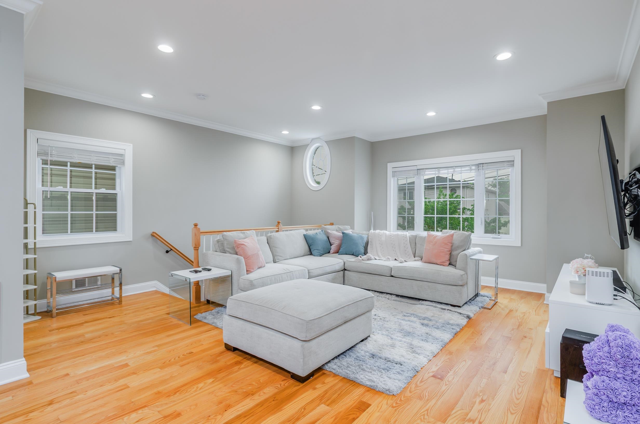 347 Forest St, Kearny, New Jersey image 3