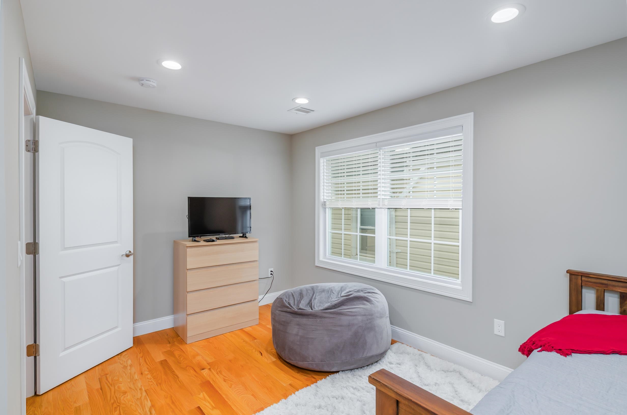 347 Forest St, Kearny, New Jersey image 15