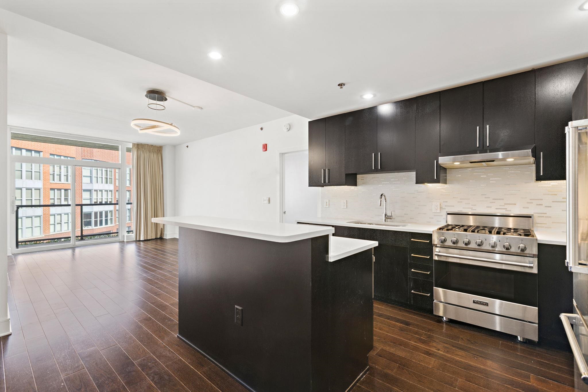 1100 Maxwell Lane #520, Hoboken, New Jersey image 7
