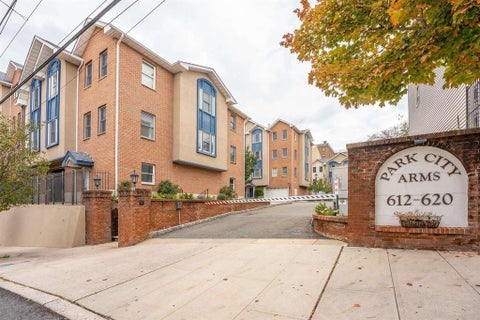 Condo For Sale - 620 38th St #701<br/> Union City, NJ 07087