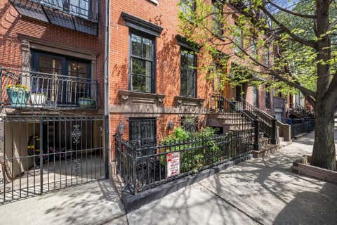 Townhouse For Sale - 160 10th St<br/> Hudson County, Hoboken, NJ 07030