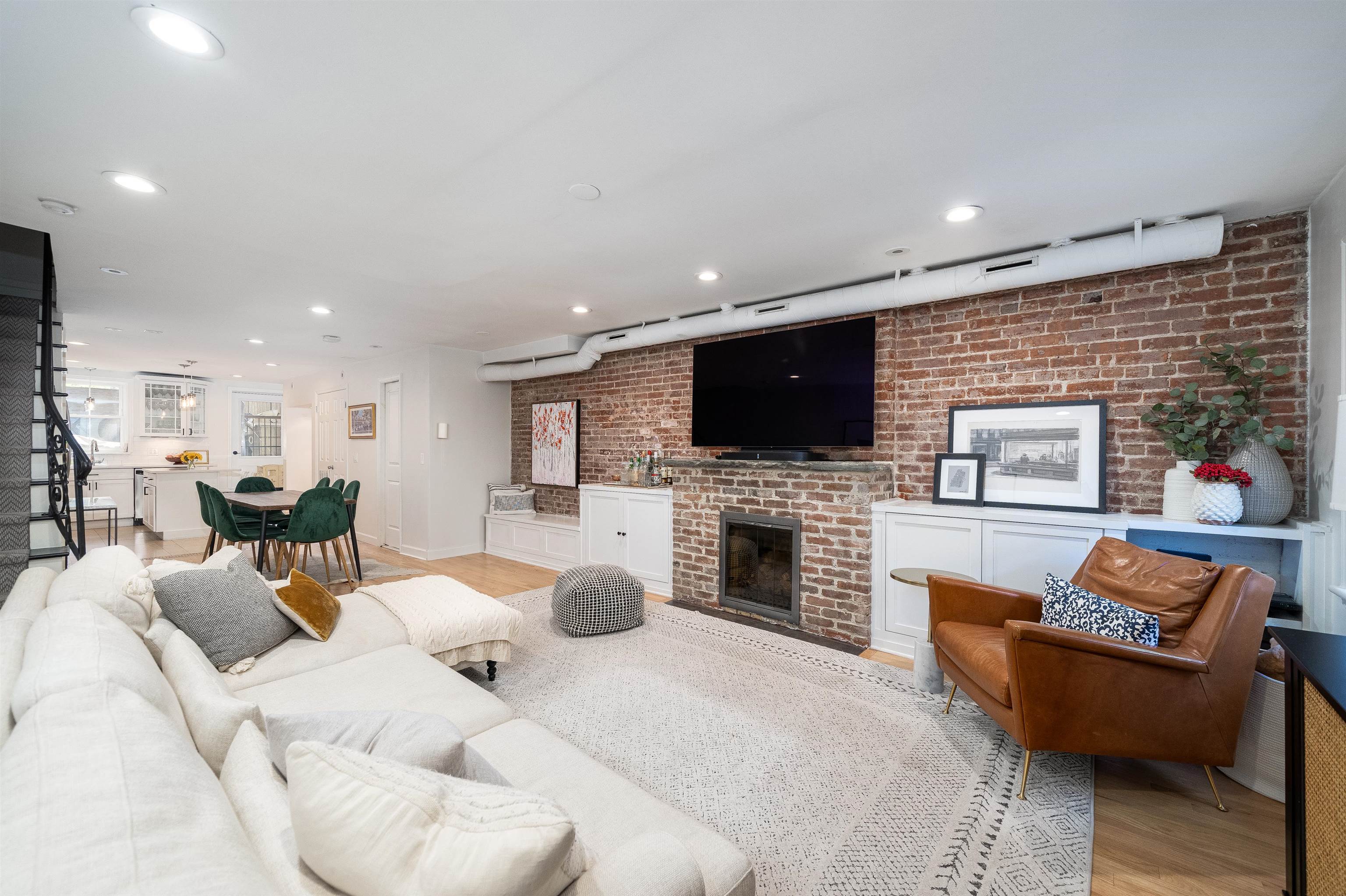 907 Garden St #1, Hoboken, New Jersey image 3