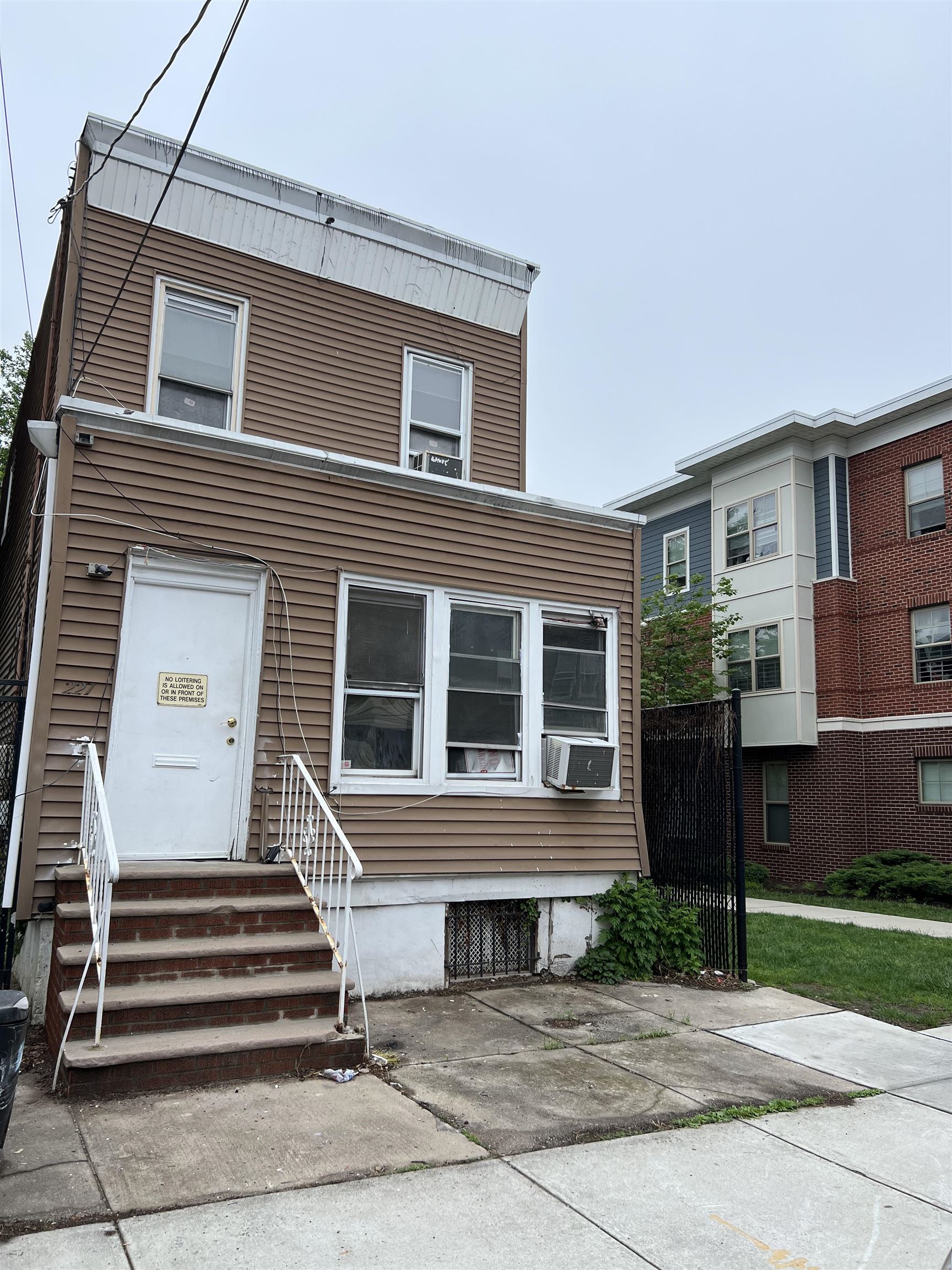 227 Freeman Ave, Jersey City, New Jersey image 1