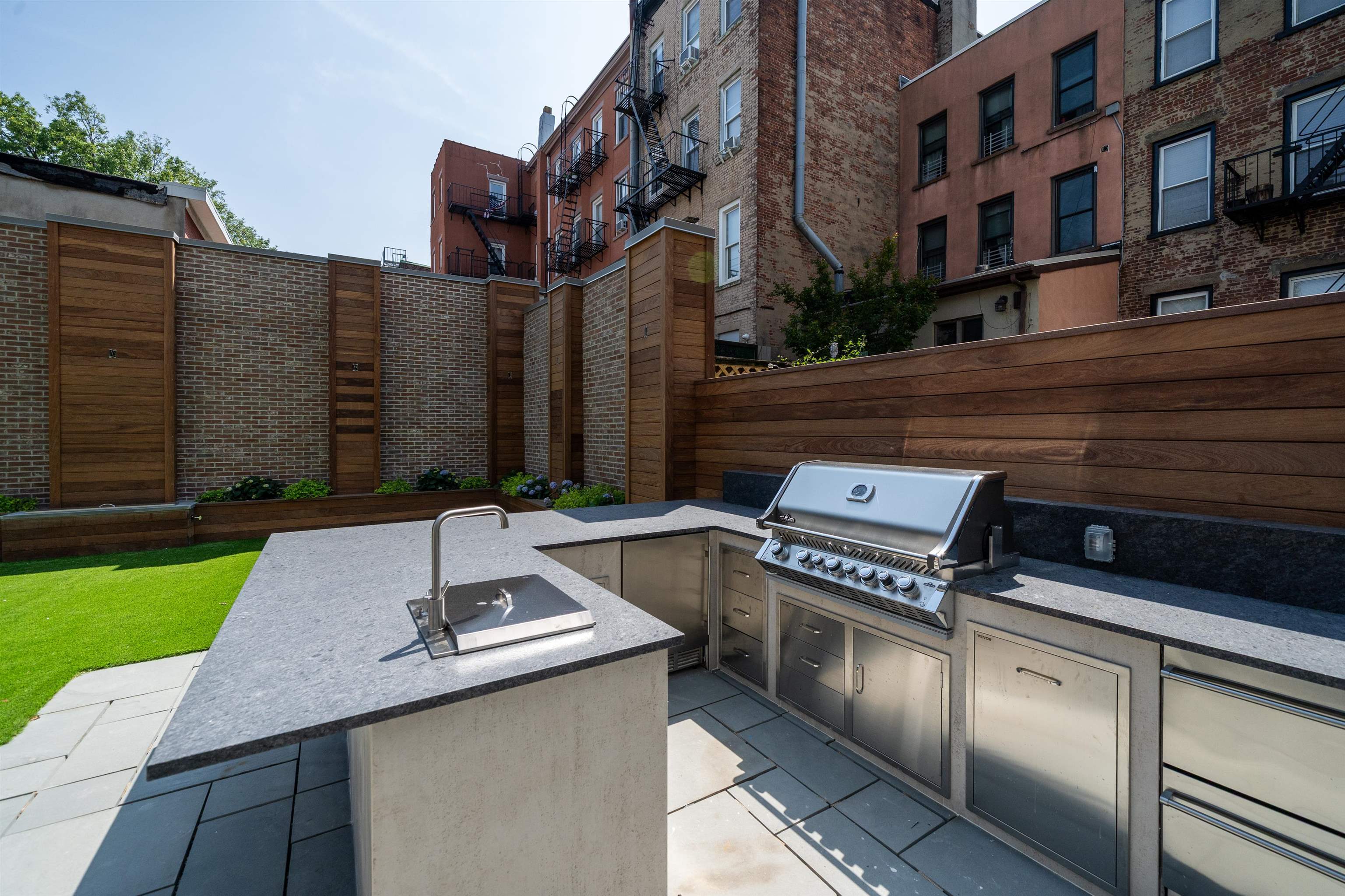 209 6th St #1, Hoboken, New Jersey image 4