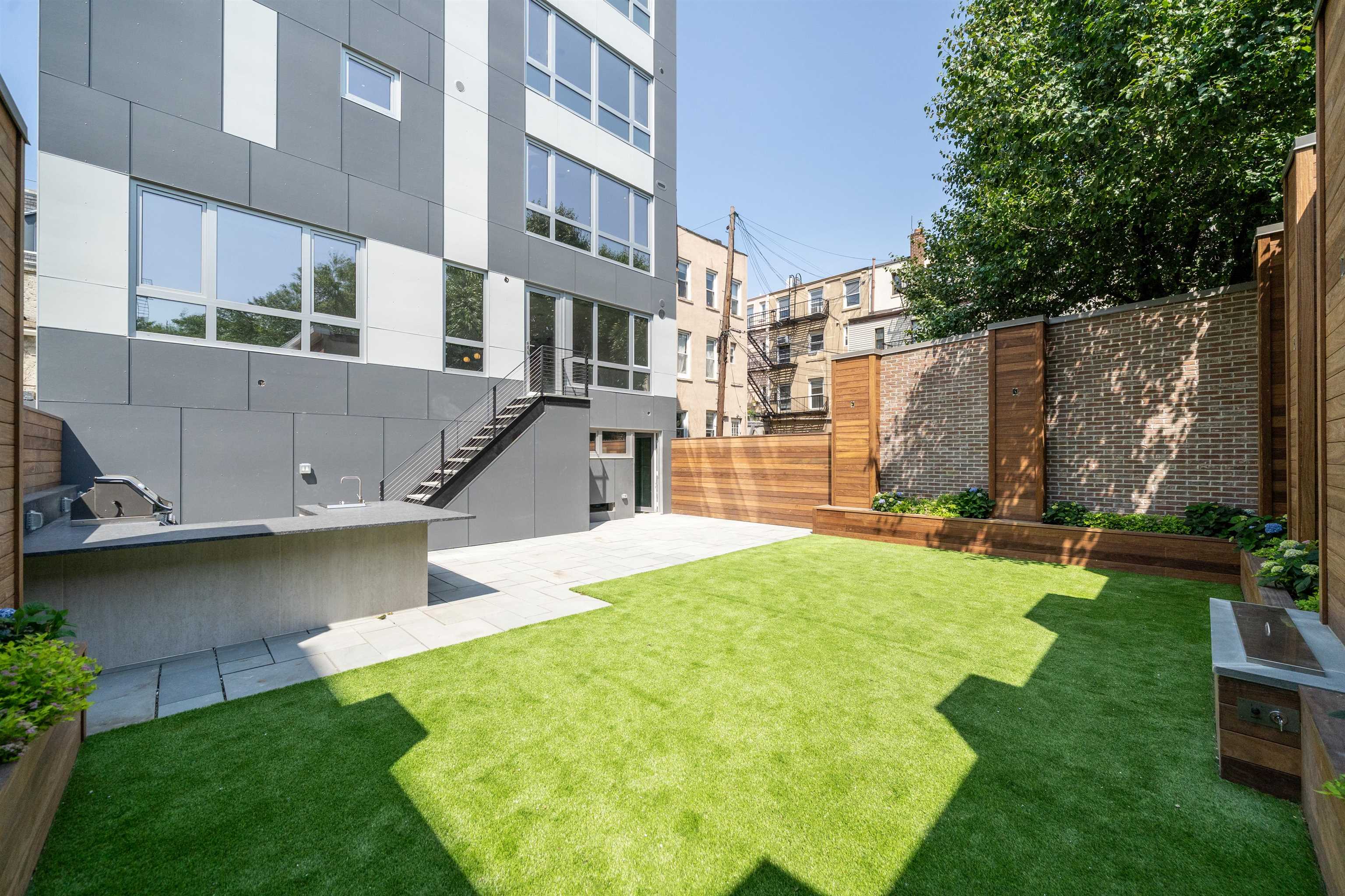 209 6th St #1, Hoboken, New Jersey image 8