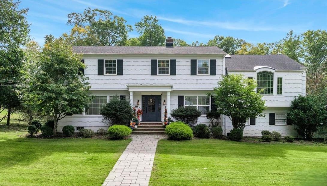 29 DEARBORN DR