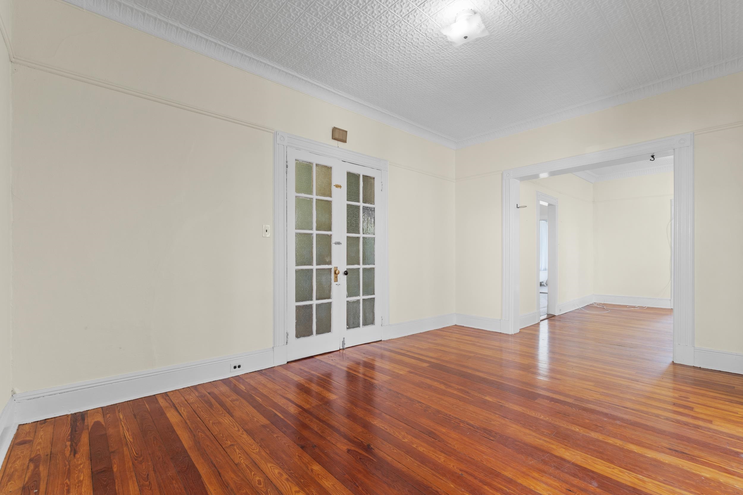 572 Gregory Ave, Weehawken, New Jersey image 5