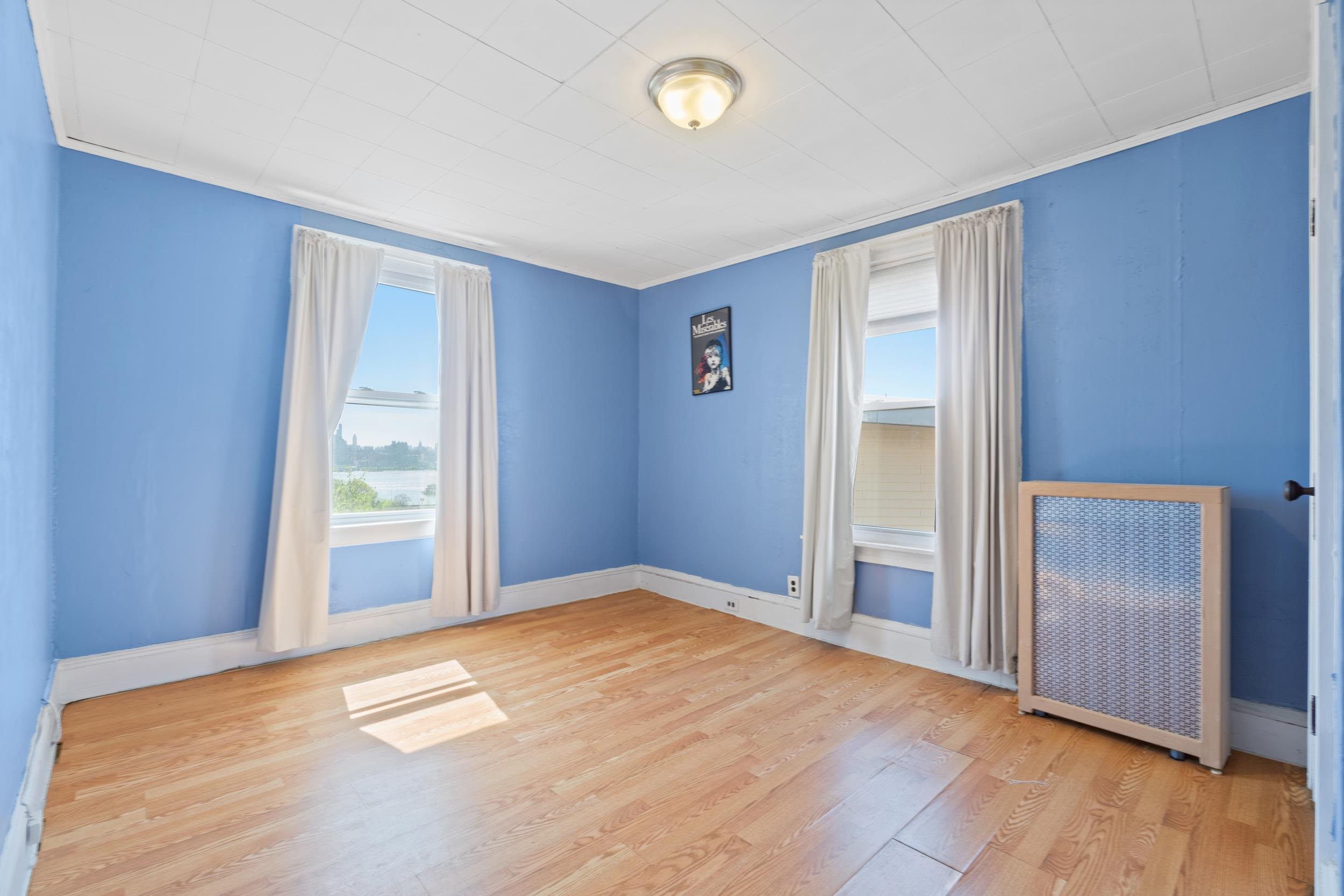 572 Gregory Ave, Weehawken, New Jersey image 24