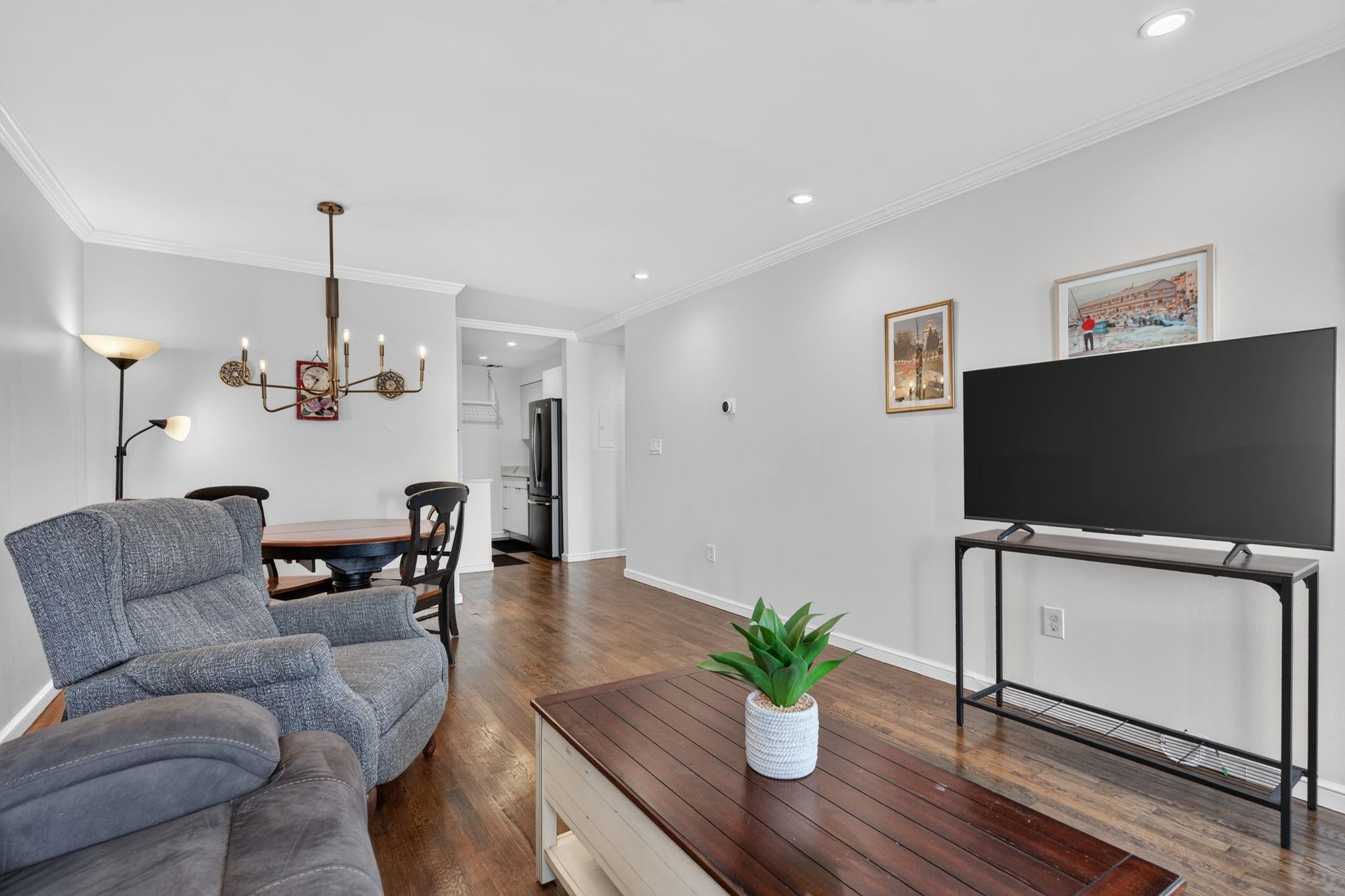 Search Homes 3 205 10TH ST 8T