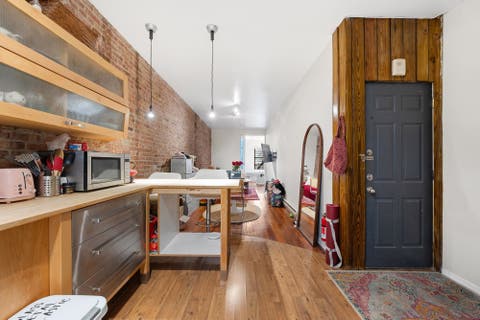 Condo For Sale - 167 Christopher Columbus Dr #3R<br/> Jersey City, NJ 07302