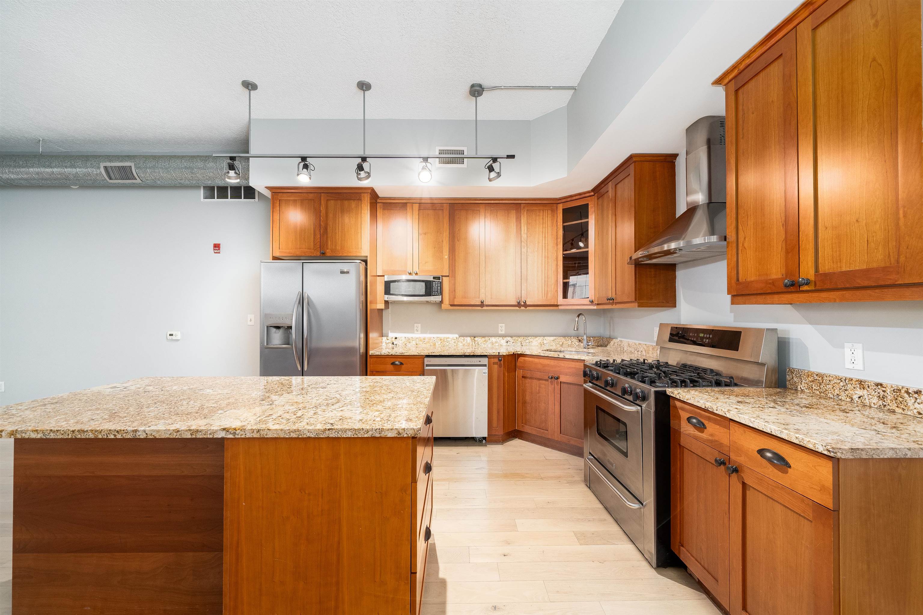 100 Paterson Plank Rd #410, Jersey City, New Jersey image 2