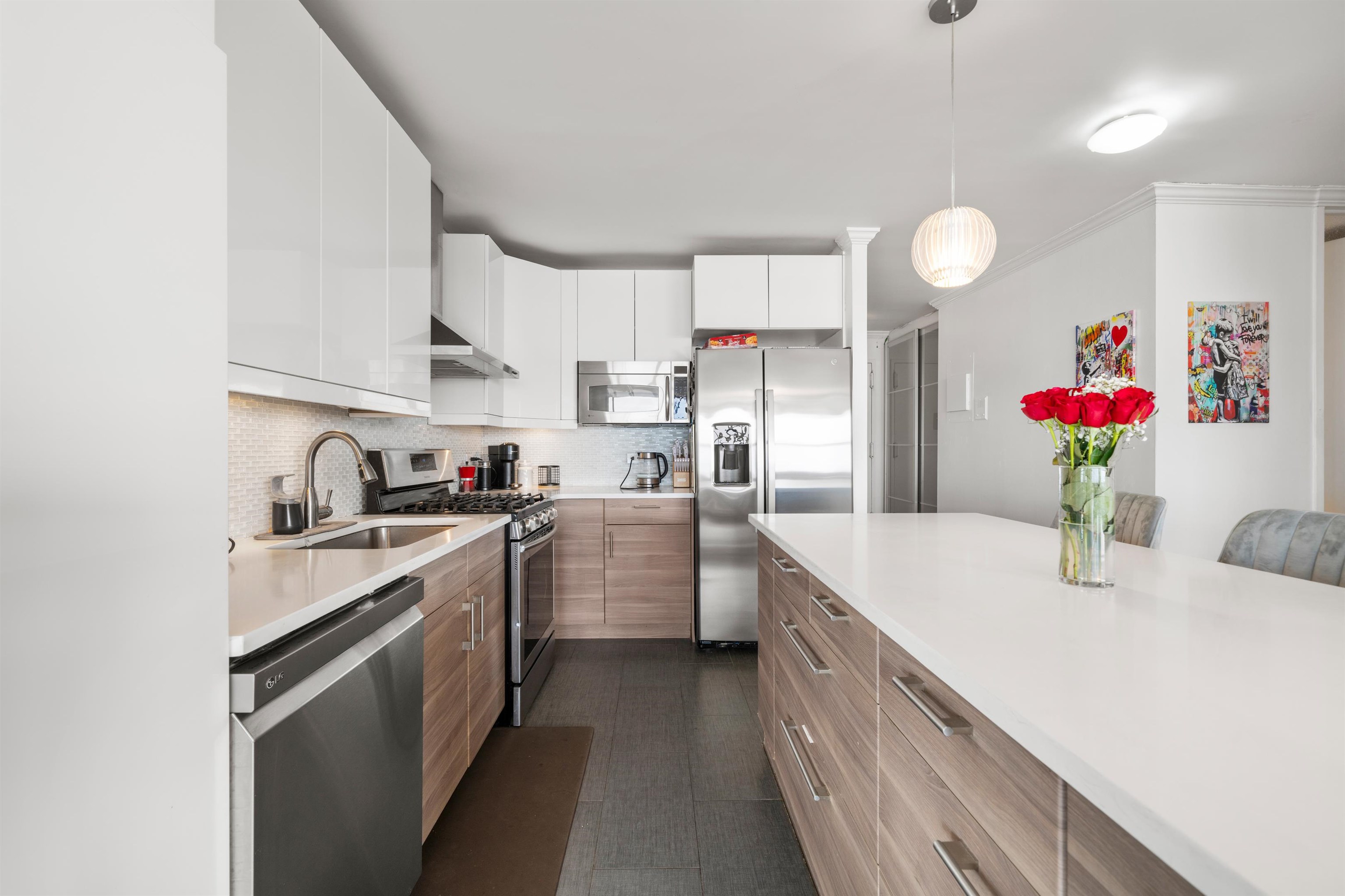 7000 Blvd East #45F, Guttenberg, New Jersey image 1