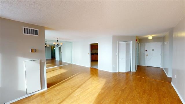 1126 Harmon Cove Tower #1126, Secaucus, New Jersey image 4